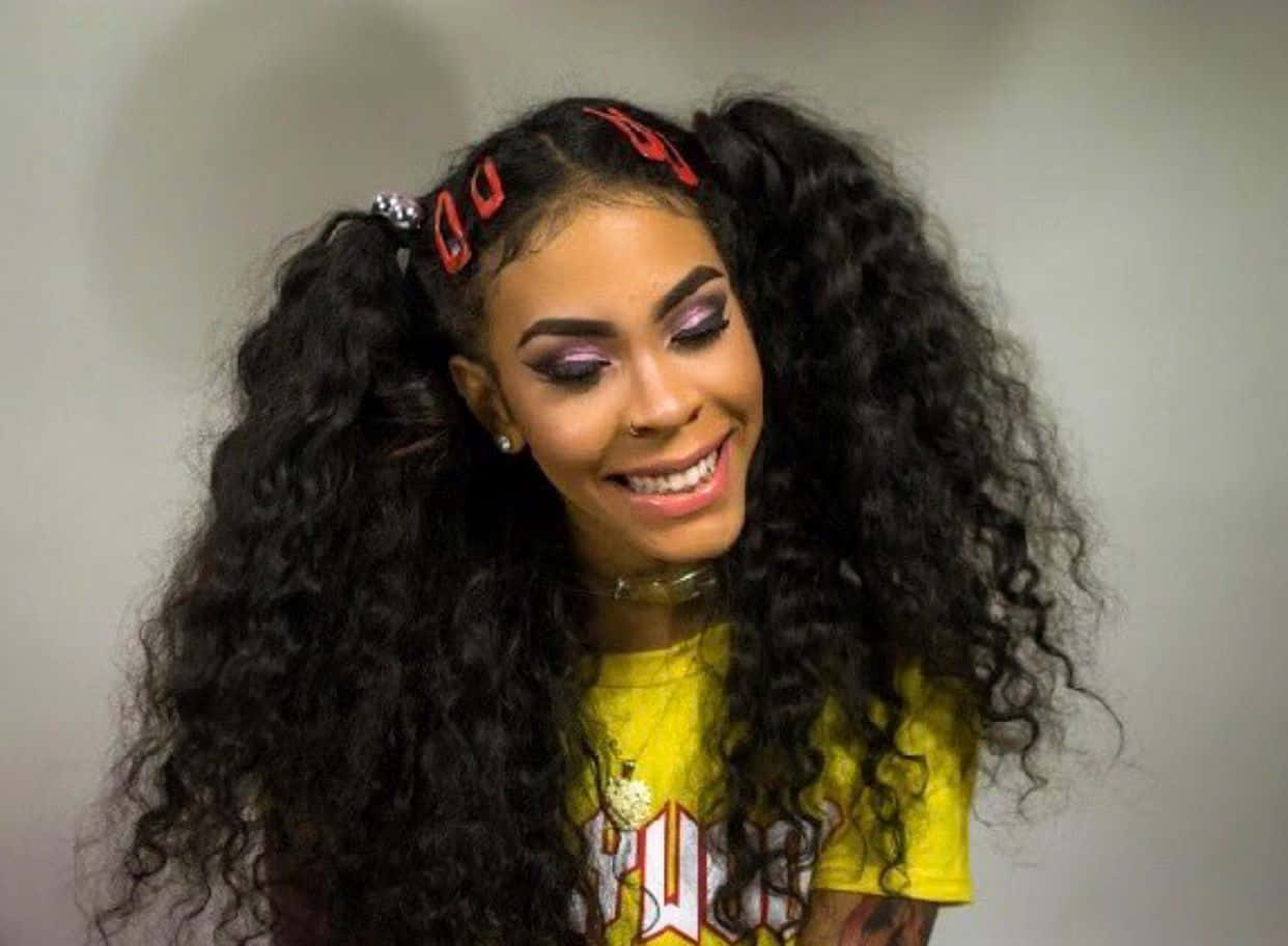 Rico Nasty, bold purple eyeshadow, red hair clips, SD Desktop Wallpaper