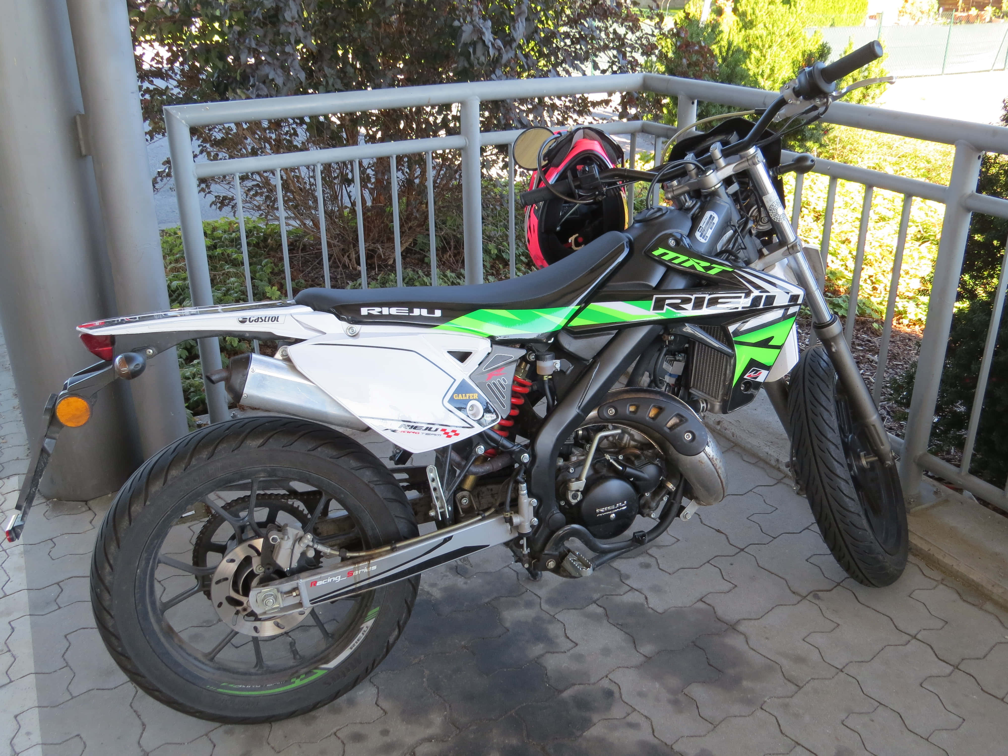 Rieju, white and green, dirt bike, 4K Desktop Wallpaper