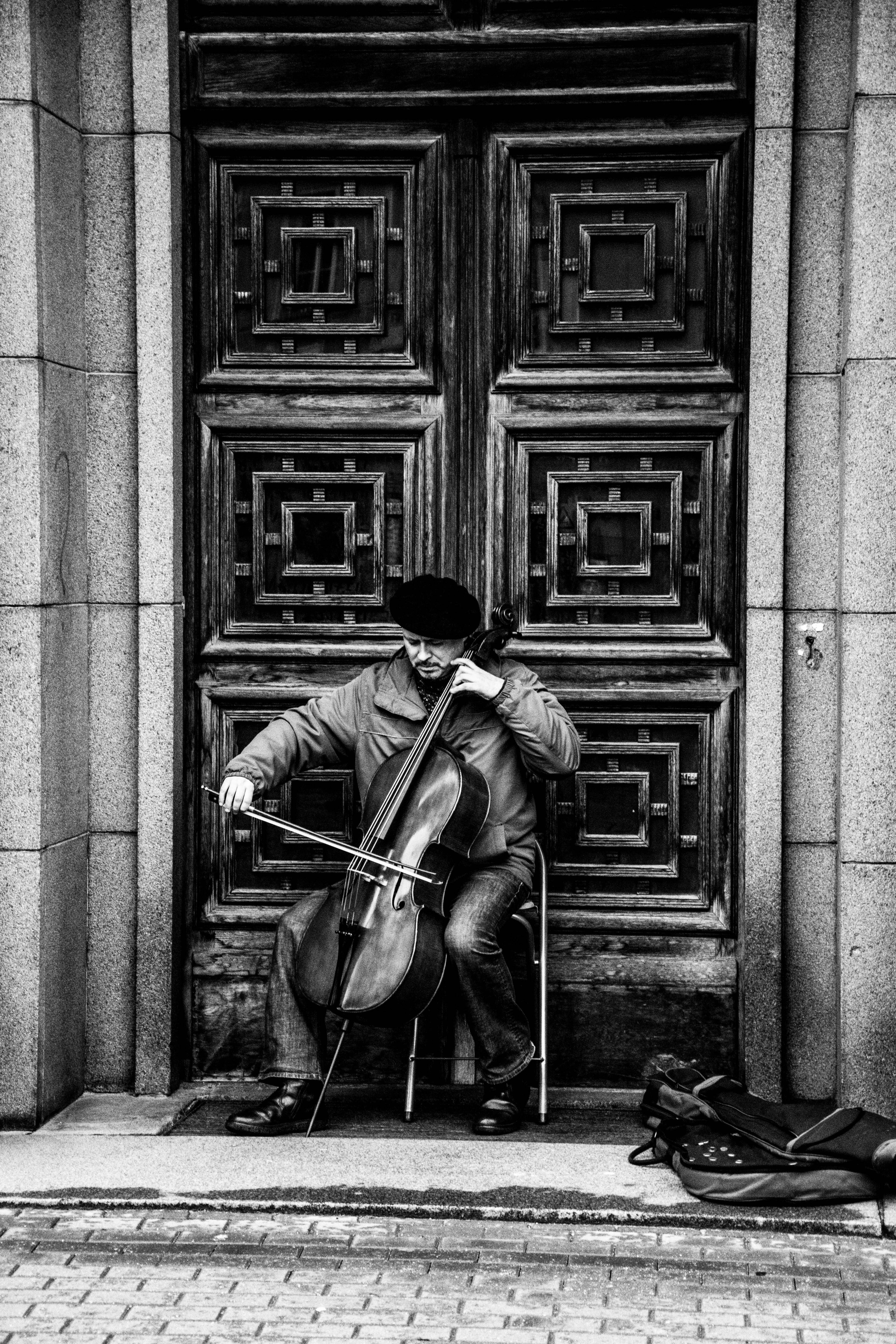 Riga, street musician, cello, 5K Phone Wallpaper