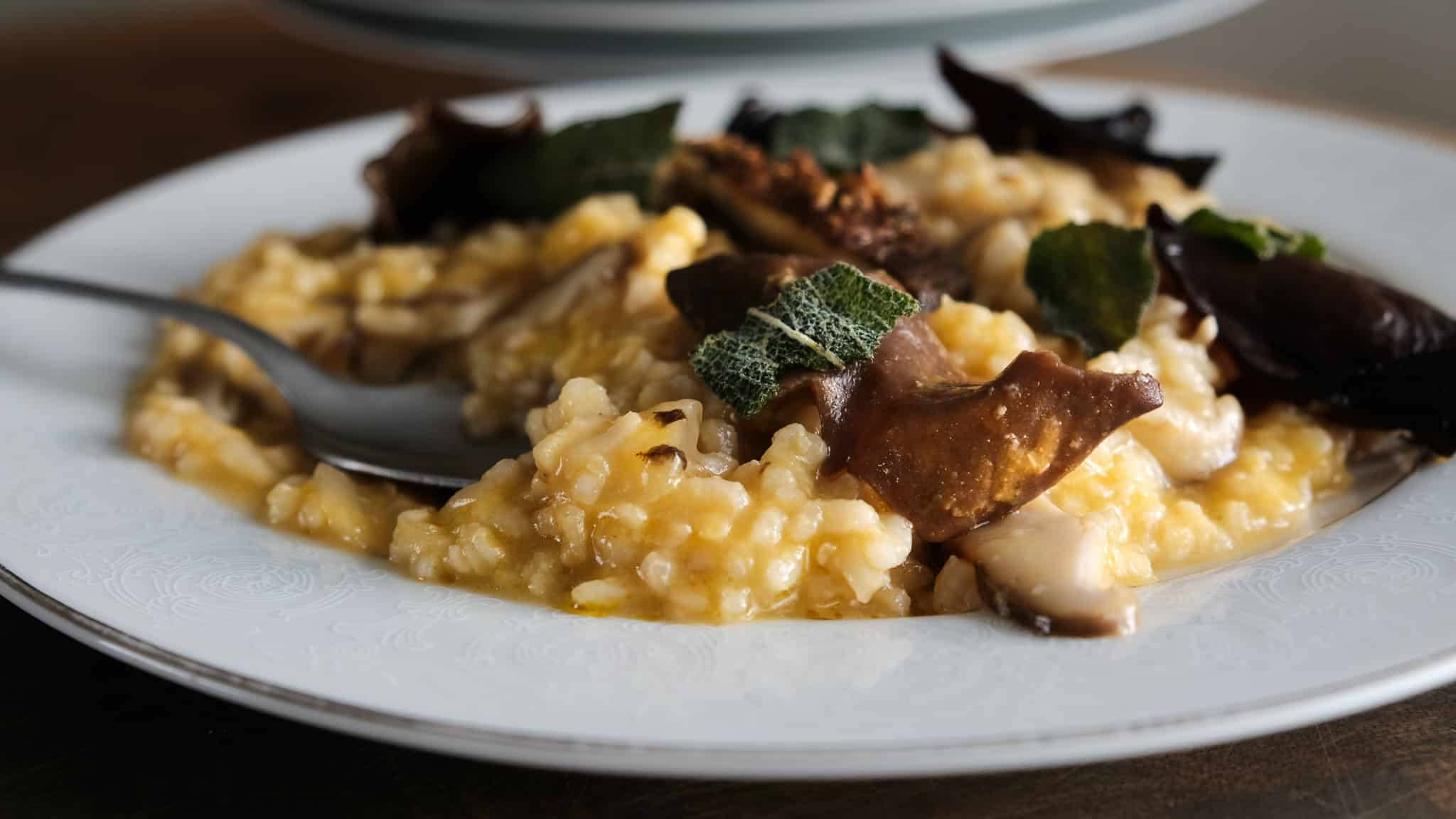 Risotto, mushroom risotto, sage leaves, Full HD Desktop Wallpaper