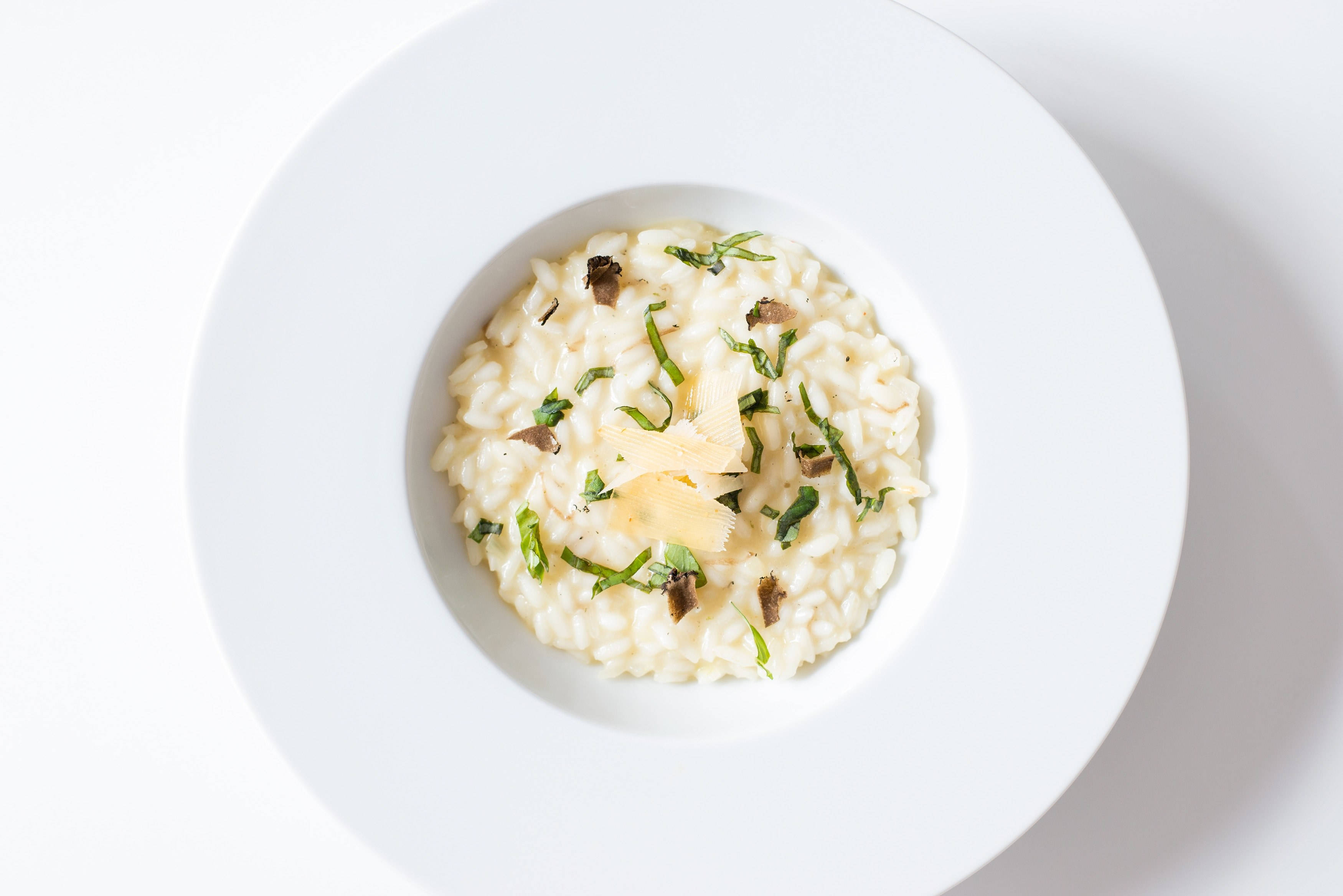 Risotto, truffle slices, fresh herbs, 2K Desktop Wallpaper