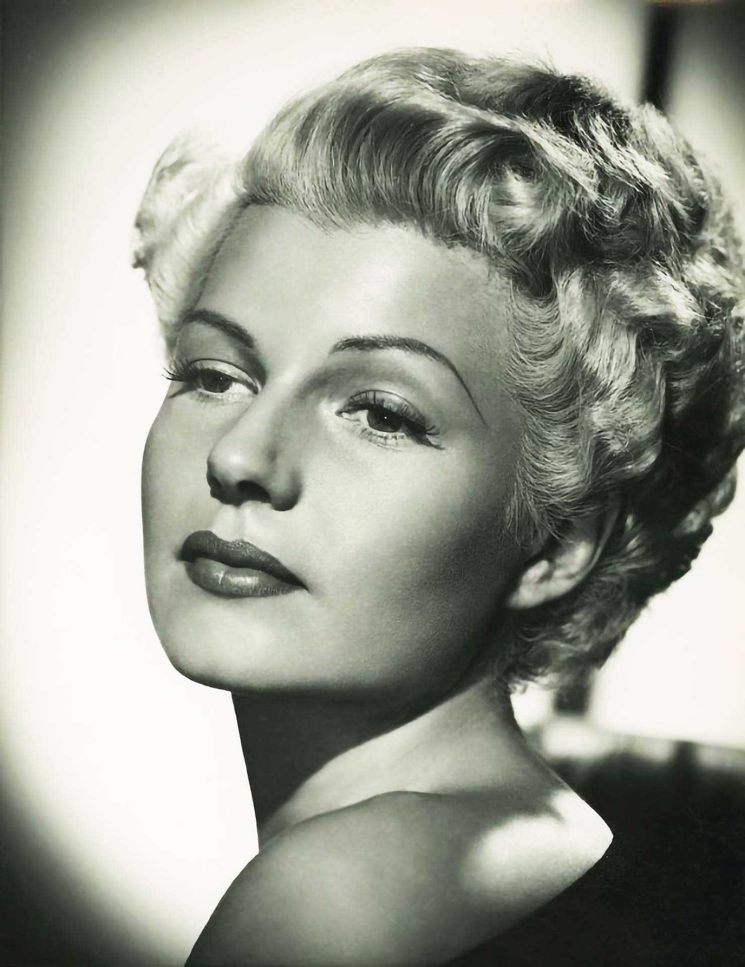 Rita Hayworth, pixie hair, vintage portrait, Full HD Phone Wallpaper