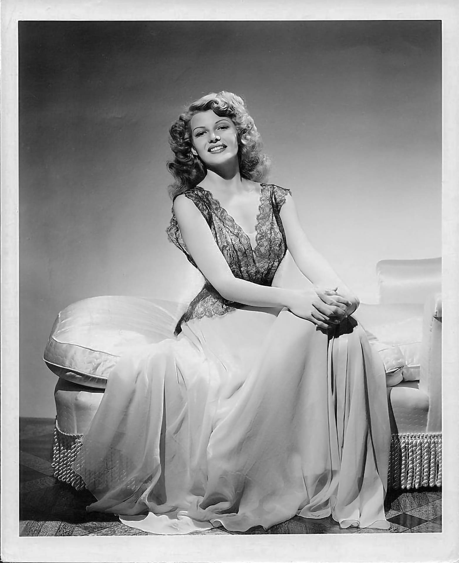 Rita Hayworth, flowy dress, lace dress, Full HD Phone Wallpaper
