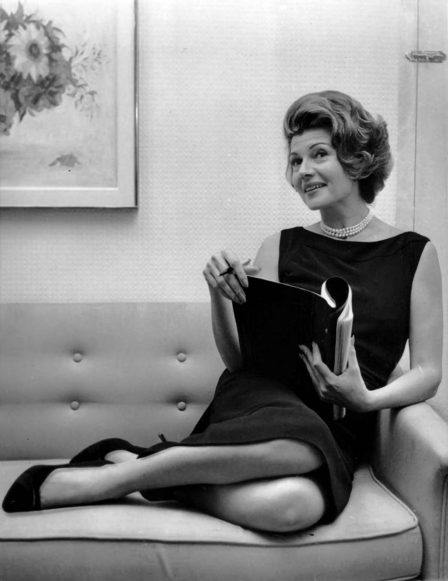 Rita Hayworth, black dress, tufted sofa, Full HD Phone Wallpaper