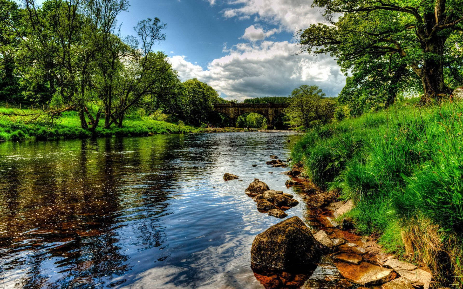 HDR, grassy riverside, daytime, Full HD Desktop Wallpaper