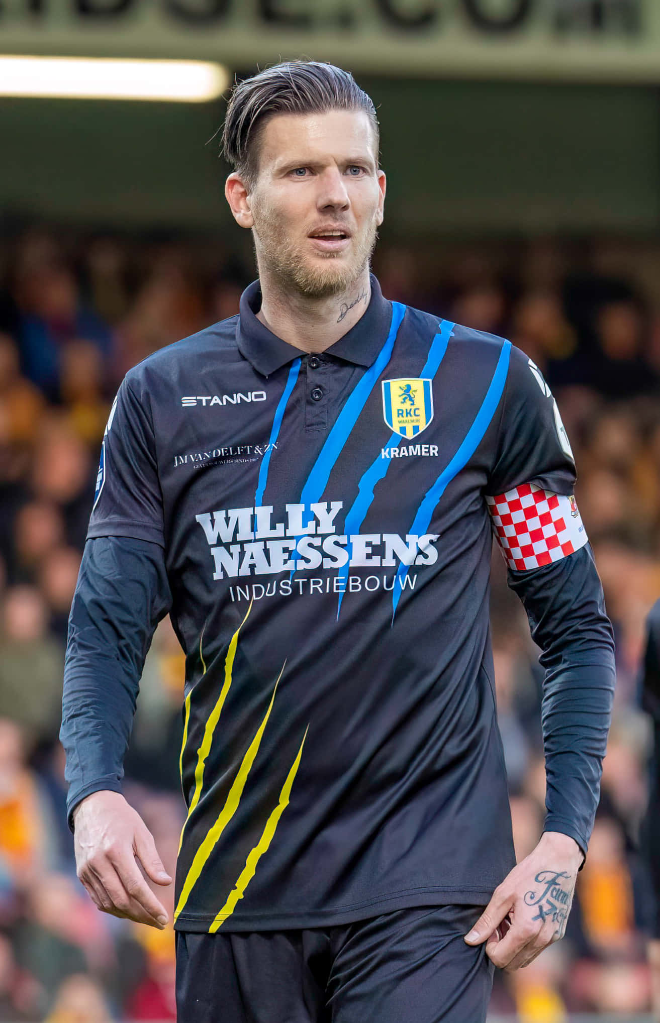 RKC Waalwijk, dark blue jersey, yellow and blue stripes, Full HD Phone Wallpaper