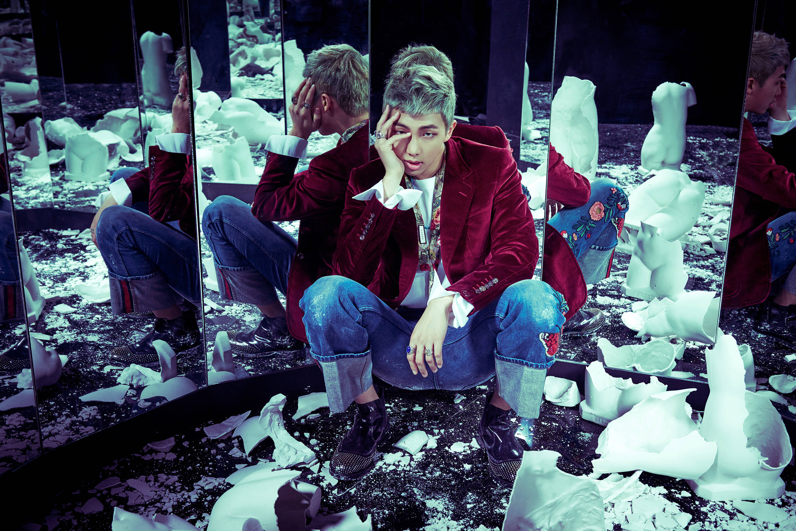 RM, mirror room, red velvet jacket, 2K Desktop Wallpaper