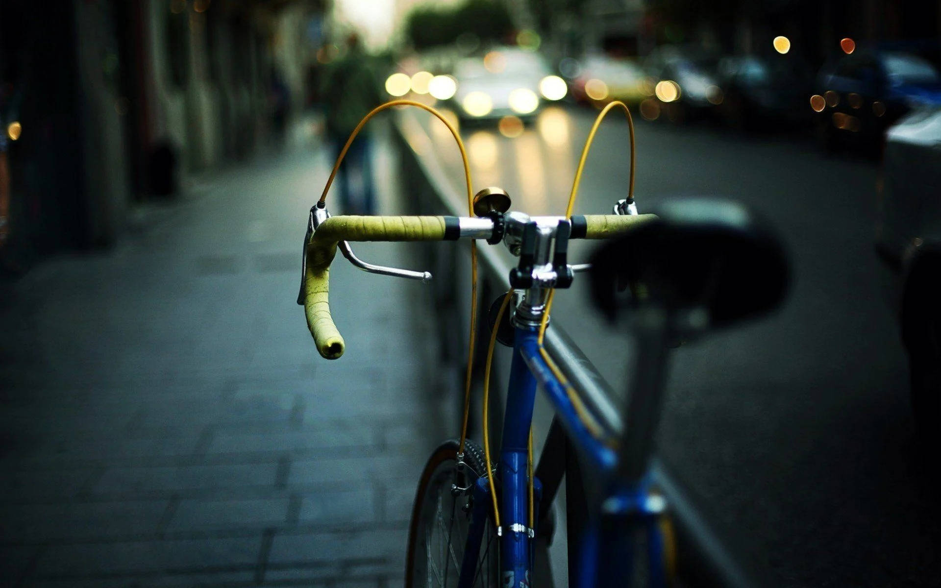 blue bicycle, yellow handlebars, wet city sidewalk, Full HD Desktop Wallpaper