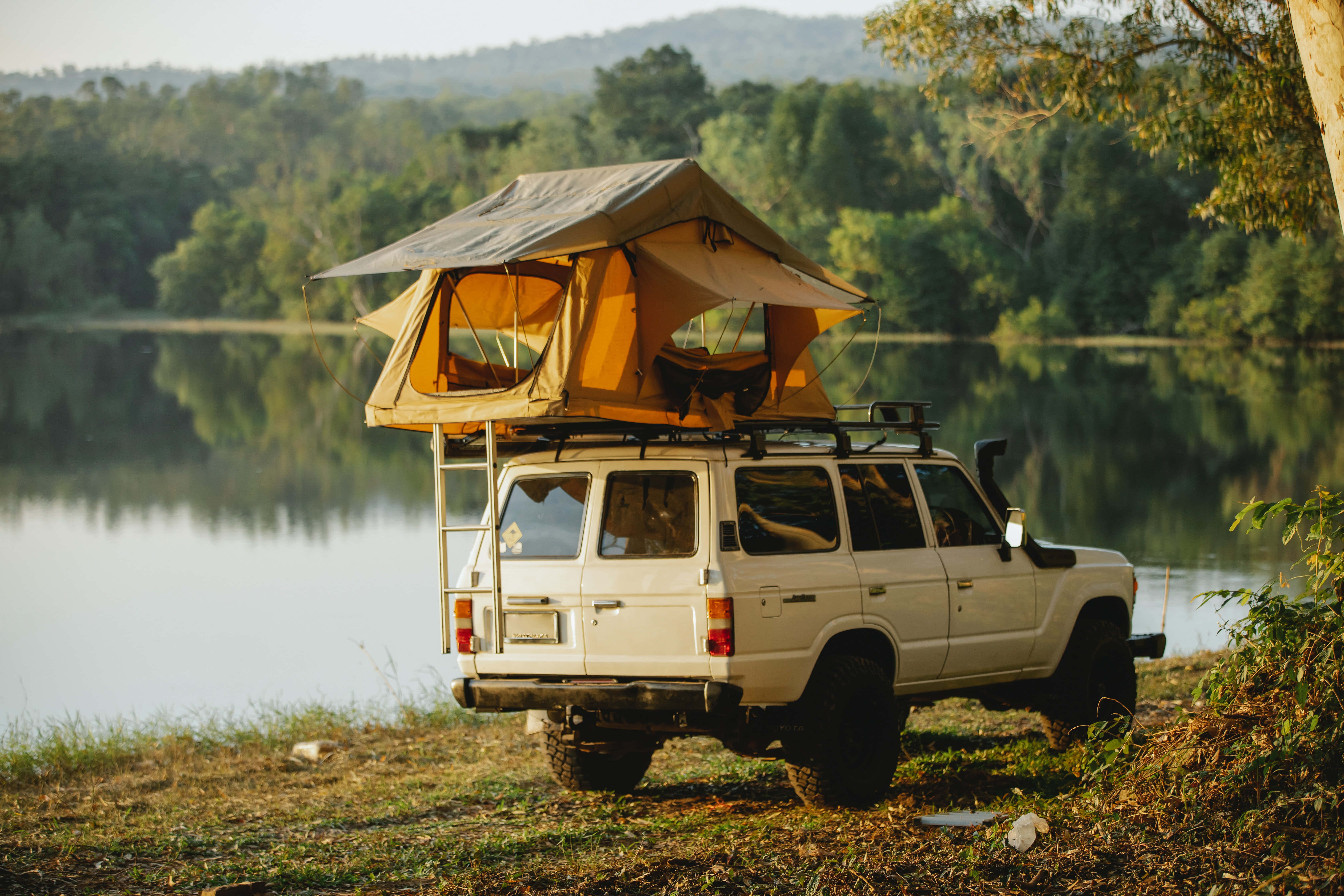 white, off-road vehicle, rooftop tent, 5K Desktop Wallpaper