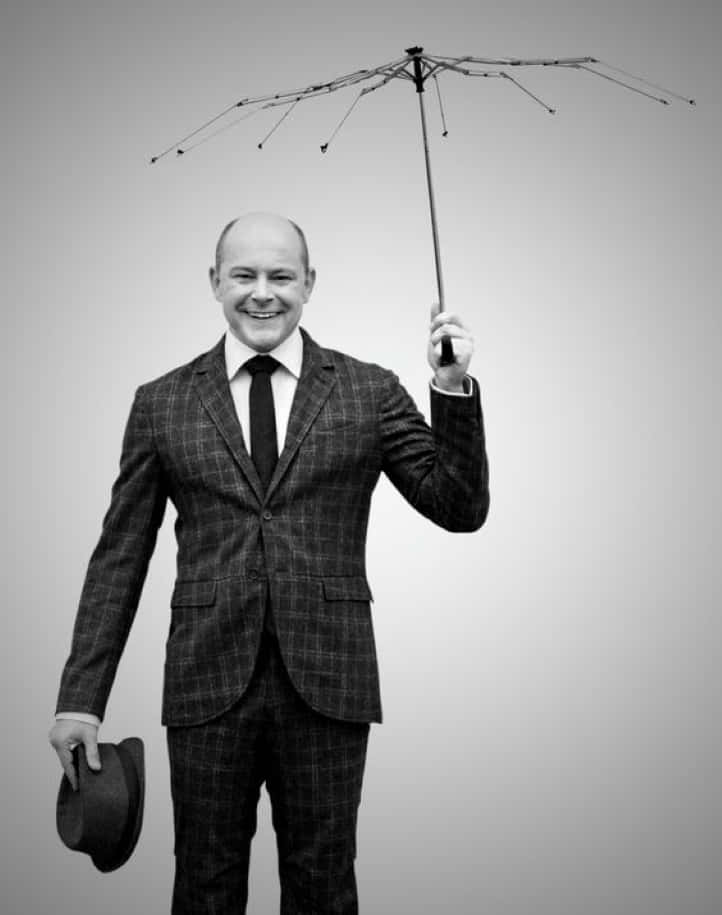Rob Corddry, plaid suit, top hat, SD Phone Wallpaper