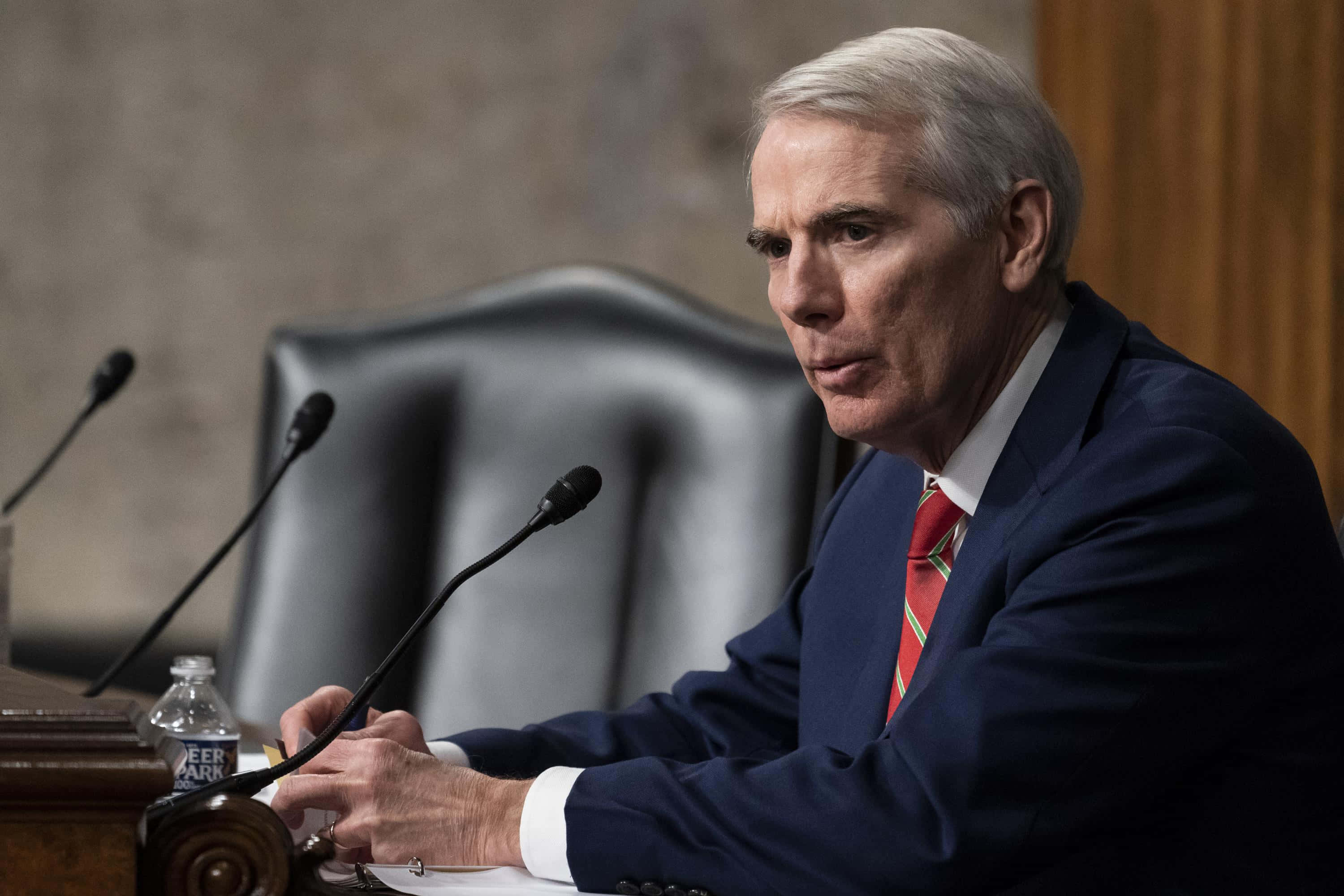 Rob Portman, dark suit, red tie, 2K Desktop Wallpaper