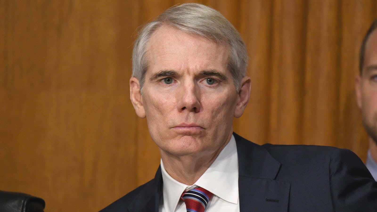 Rob Portman, dark suit, striped tie, HD Desktop Wallpaper