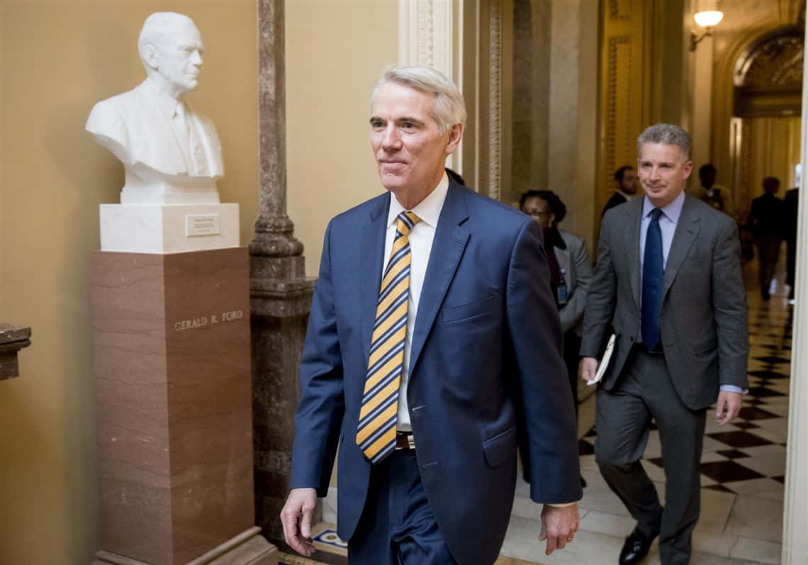Rob Portman, blue suit, striped tie, SD Desktop Wallpaper