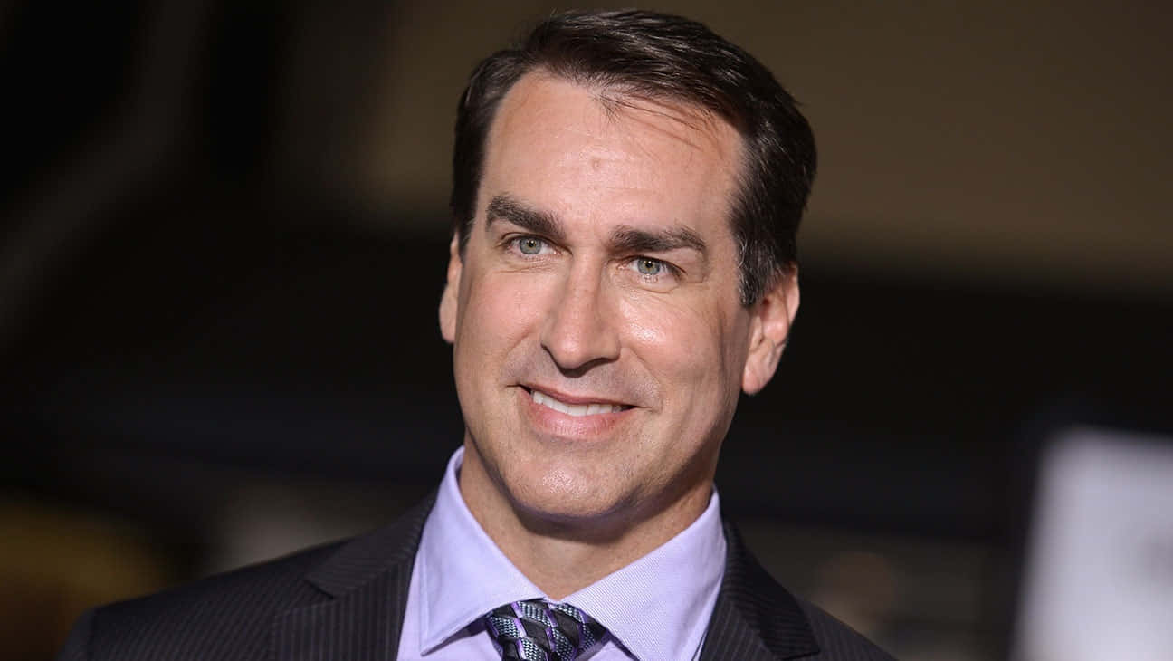 Rob Riggle, 21 Jump Street, dark pinstripe suit, HD Desktop Wallpaper
