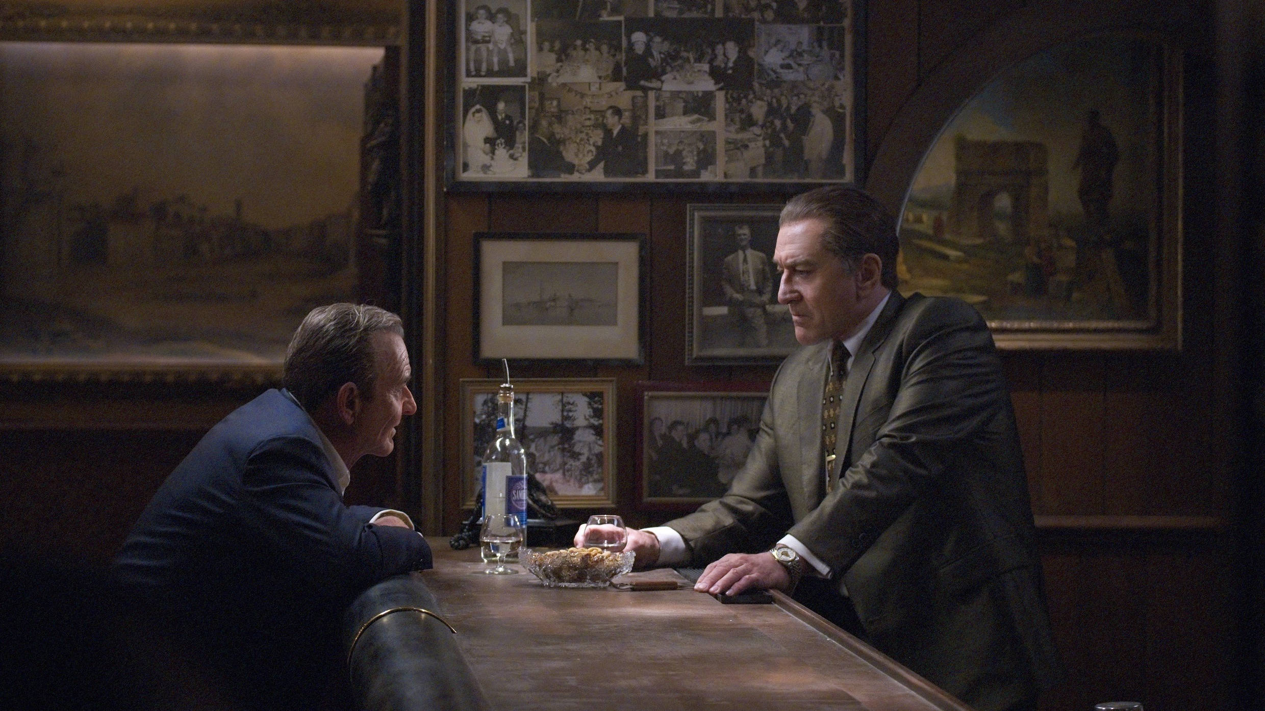 Robert De Niro, bar, wooden bar, Full HD Desktop Wallpaper