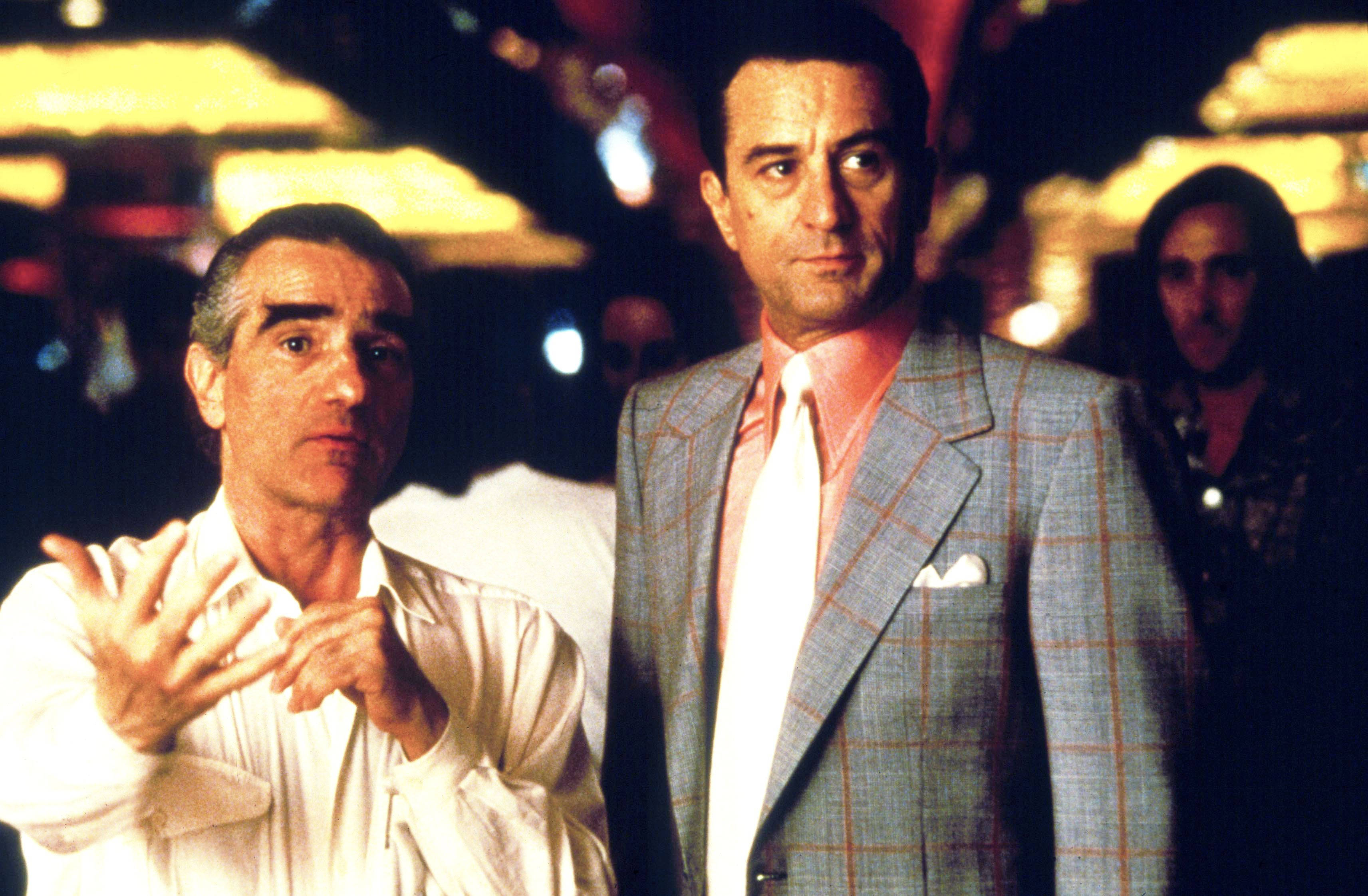 Robert De Niro, pink suit, checkered suit, 2K Desktop Wallpaper