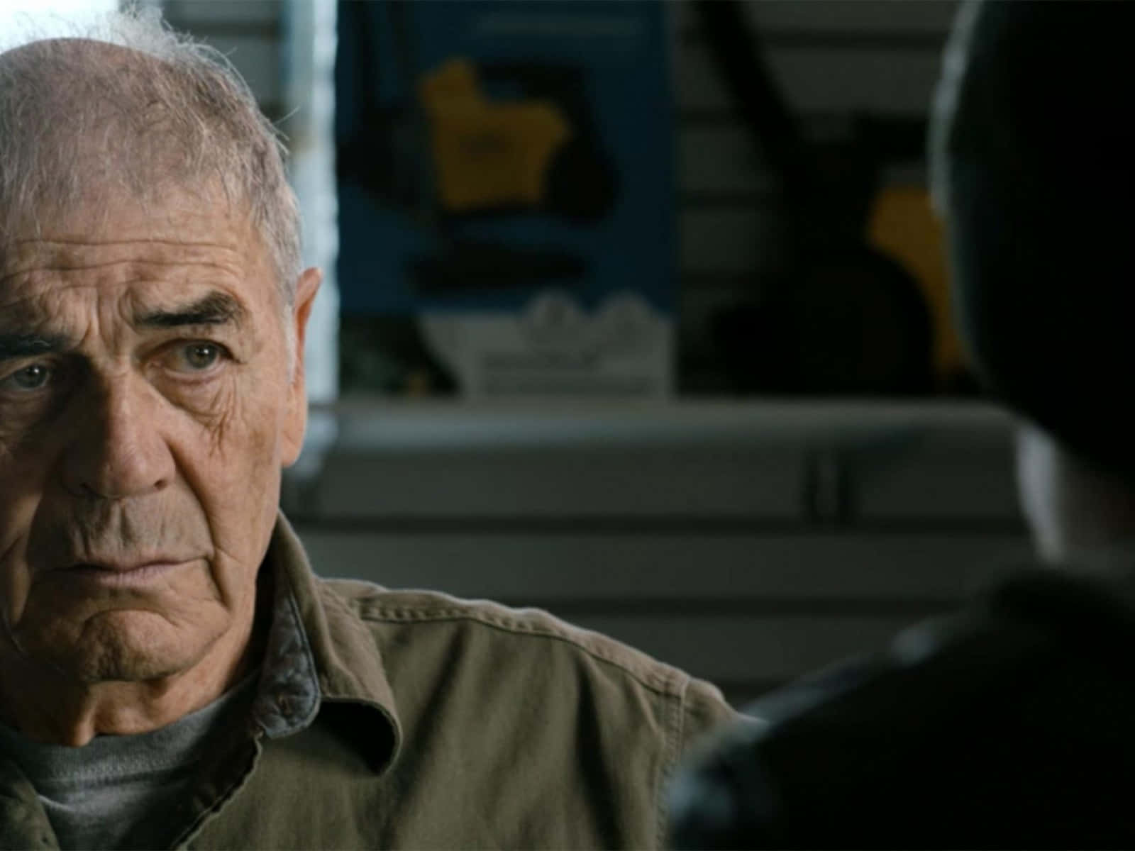 Robert Forster, garage, dimly lit, HD Desktop Wallpaper