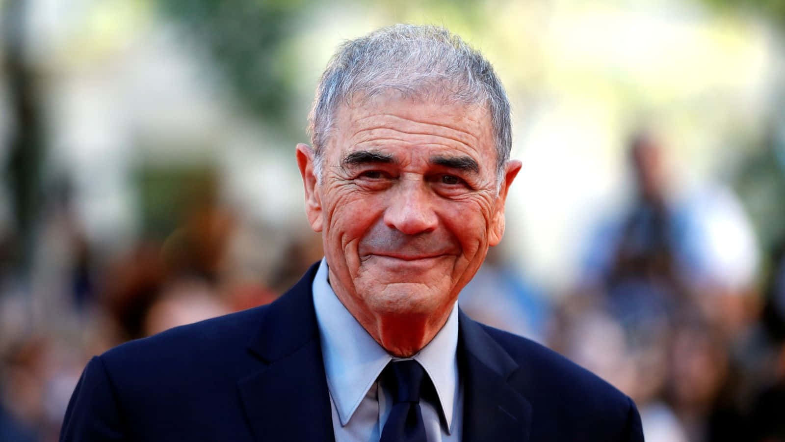 Robert Forster, gray hair, dark suit, HD Desktop Wallpaper