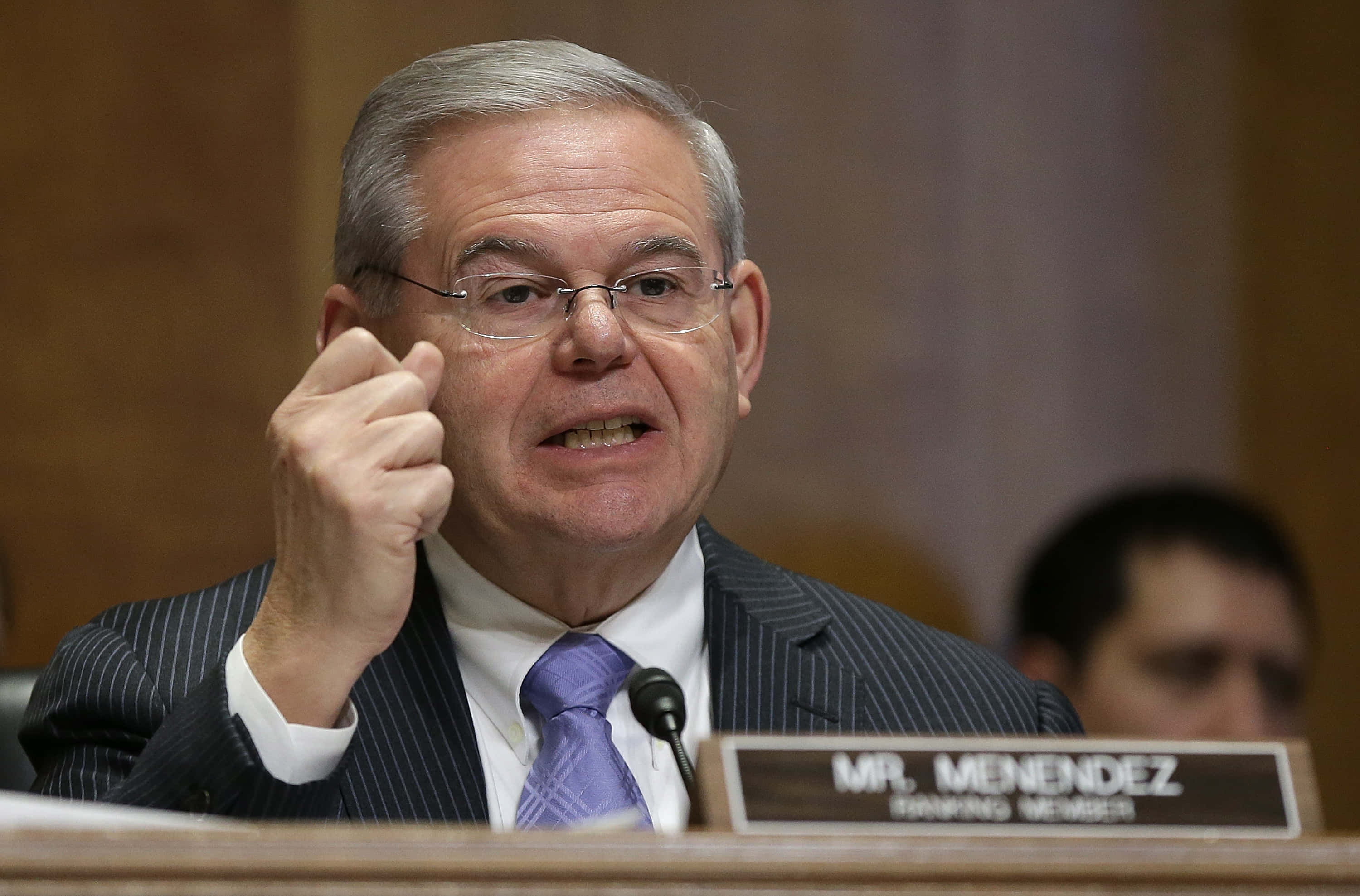 Robert Menendez, suit, glasses, 2K Desktop Wallpaper