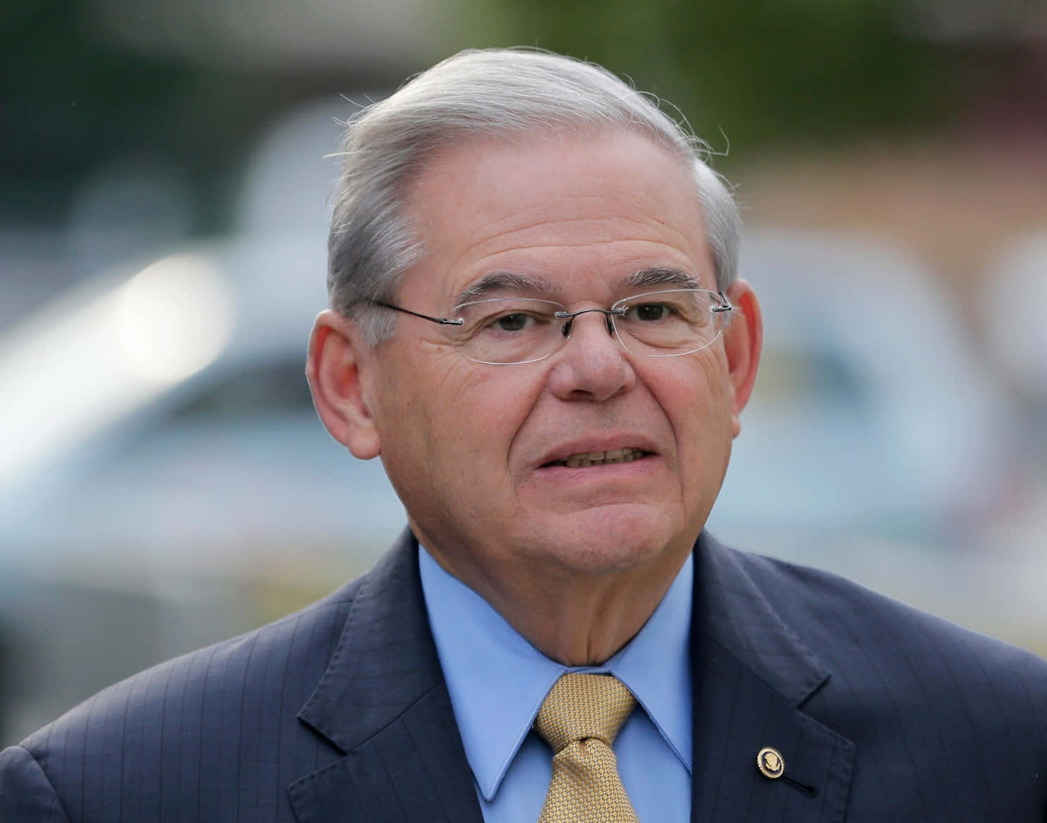 Robert Menendez, dark pinstripe suit, gold tie, HD Desktop Wallpaper