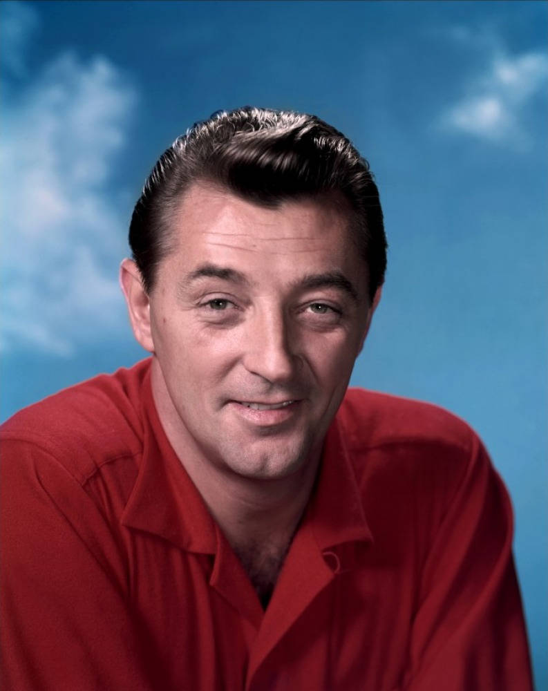 Robert Mitchum, red shirt, bright blue sky, SD Phone Wallpaper