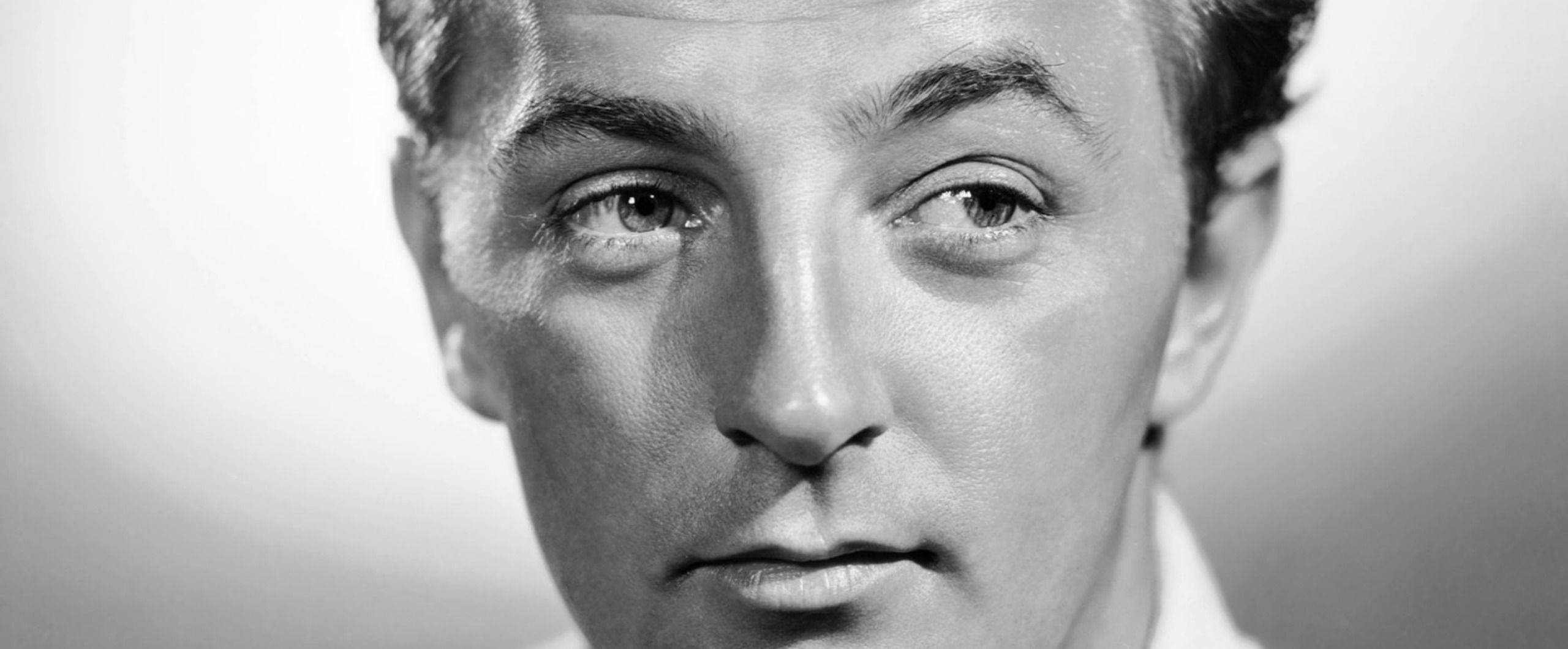 Robert Mitchum, black and white, close-up portrait, 2K Desktop Wallpaper
