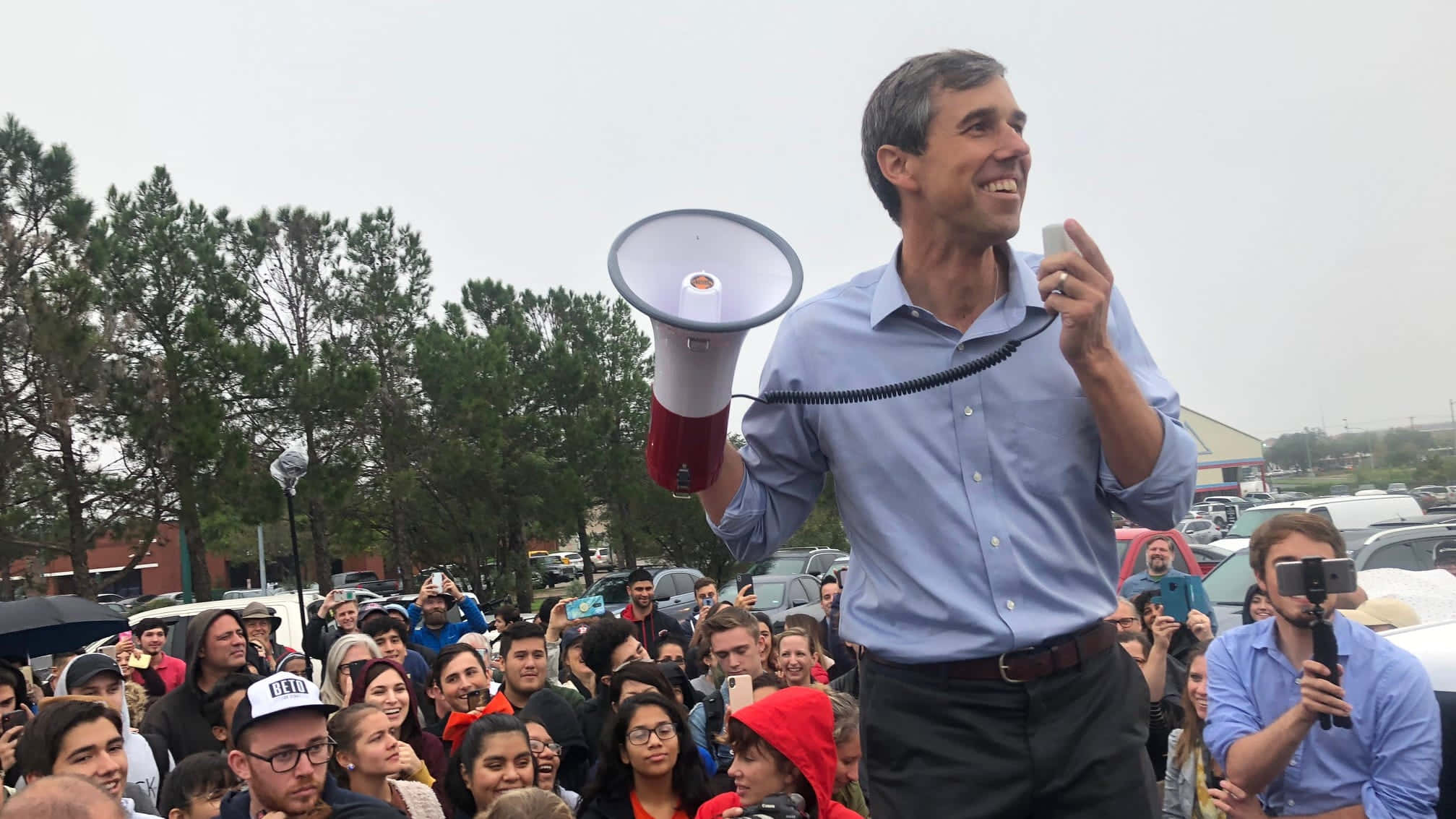 Robert O'rourke, blue shirt, red and white megaphone, Full HD Desktop Wallpaper