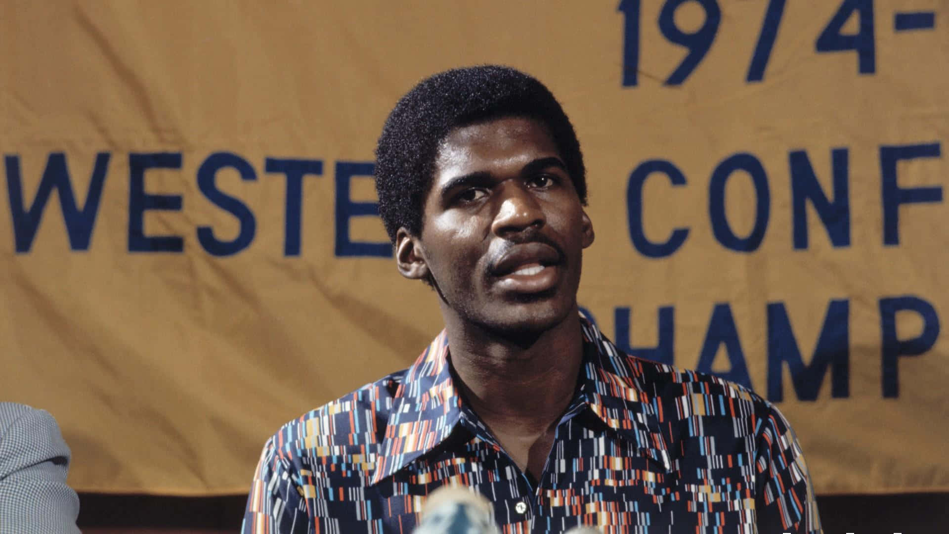 Robert Parish, 1974- WESTERN CONF CHAMP, Black basketball player, Full HD Desktop Wallpaper