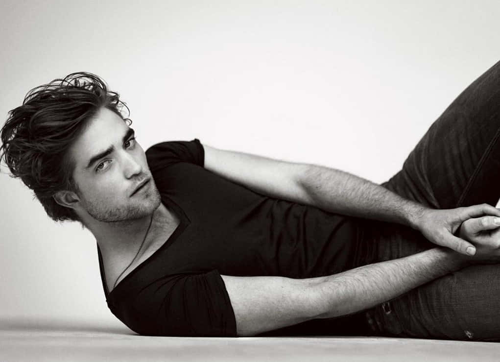 Robert Pattinson, tousled hair, monochrome portrait, SD Desktop Wallpaper