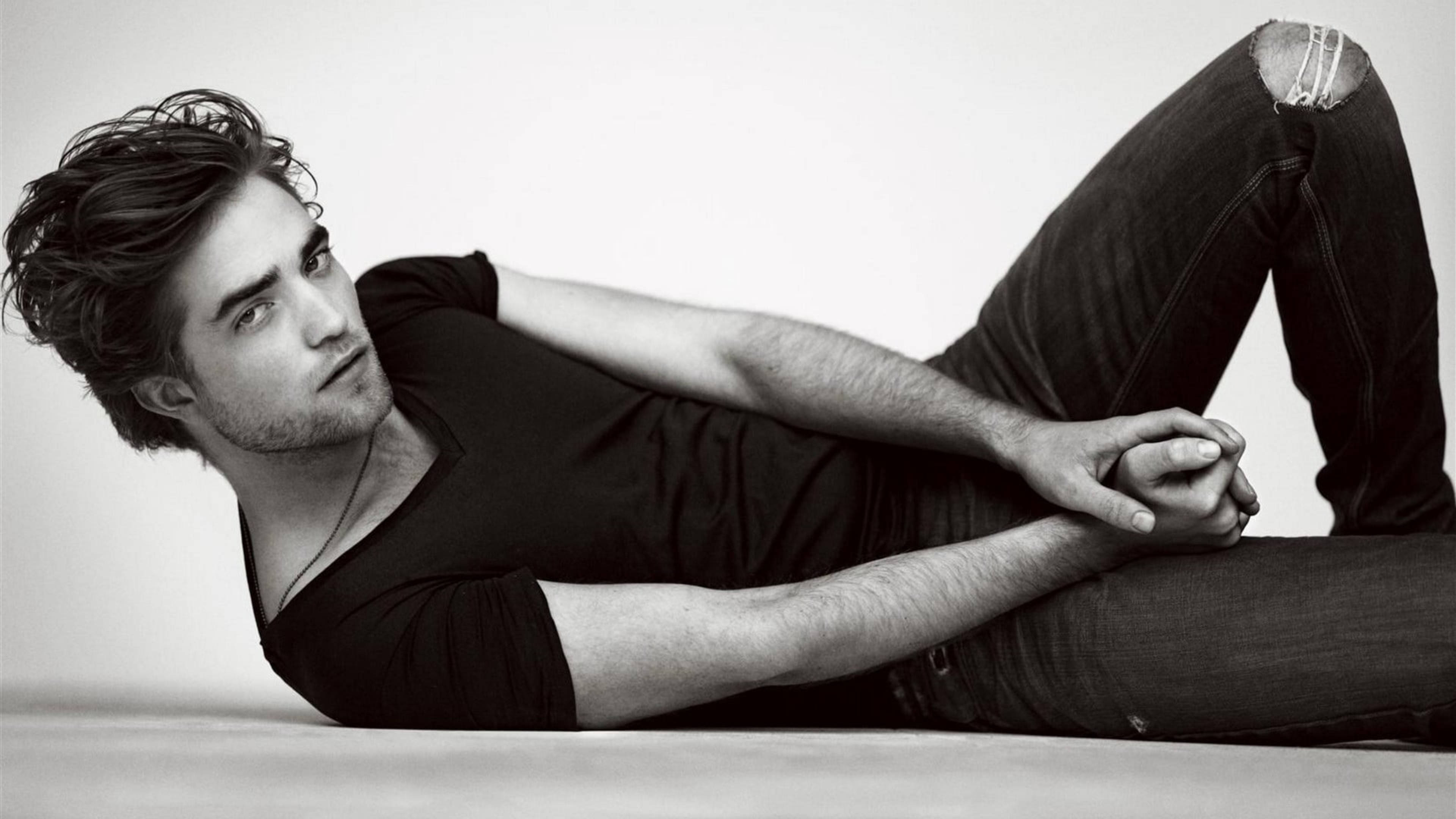 Robert Pattinson, black and white portrait, ripped jeans, 4K Desktop Wallpaper