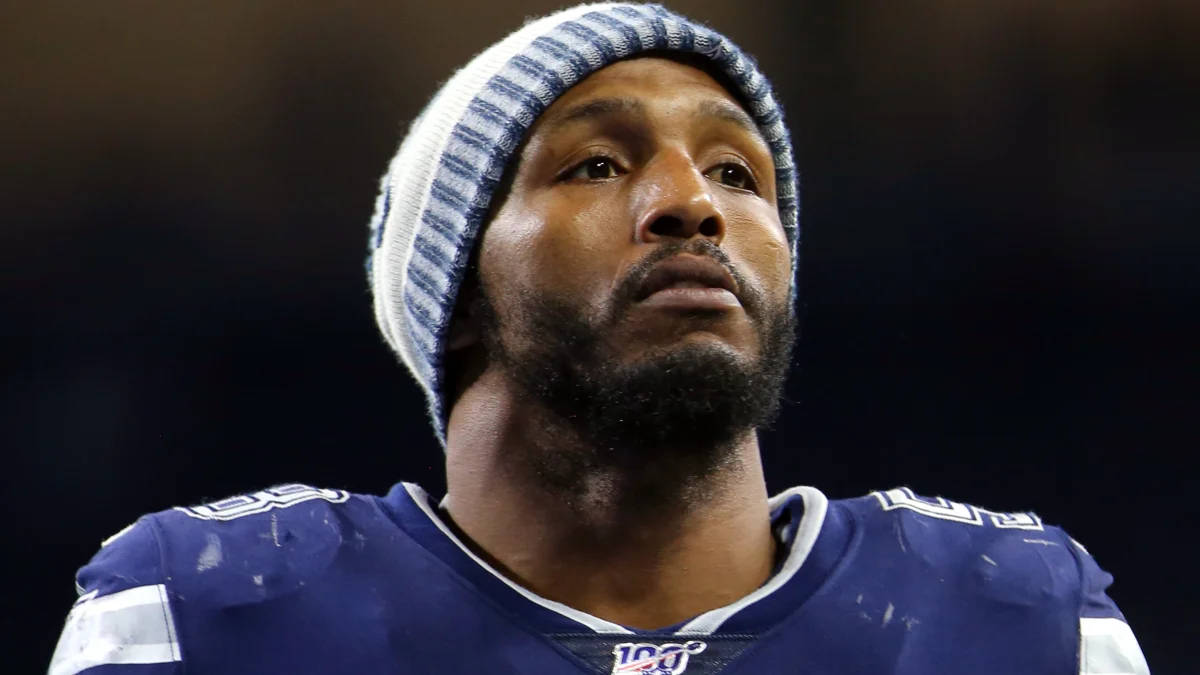 Robert Quinn, blue jersey, striped beanie, SD Desktop Wallpaper