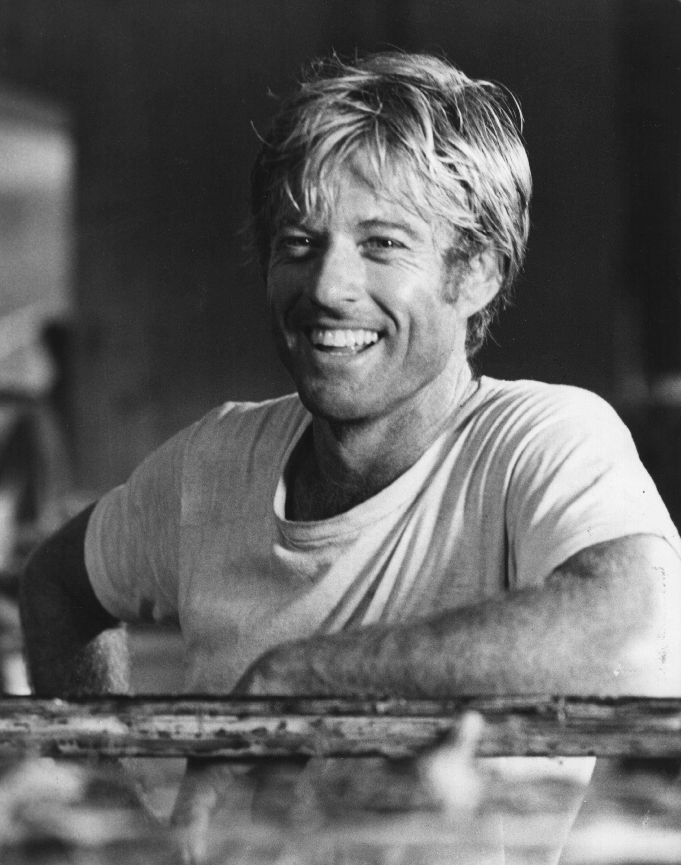 Robert Redford, black and white, smiling, 2K Phone Wallpaper