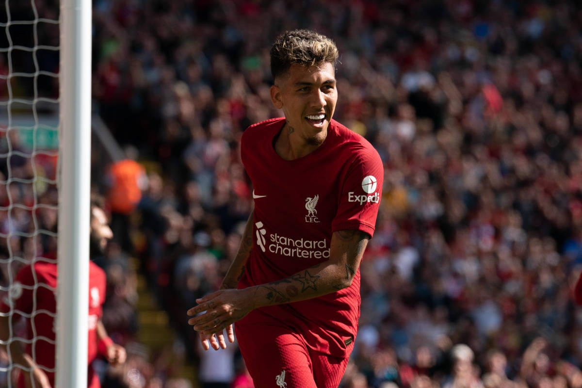 Roberto Firmino, red Liverpool kit, goal net, SD Desktop Wallpaper