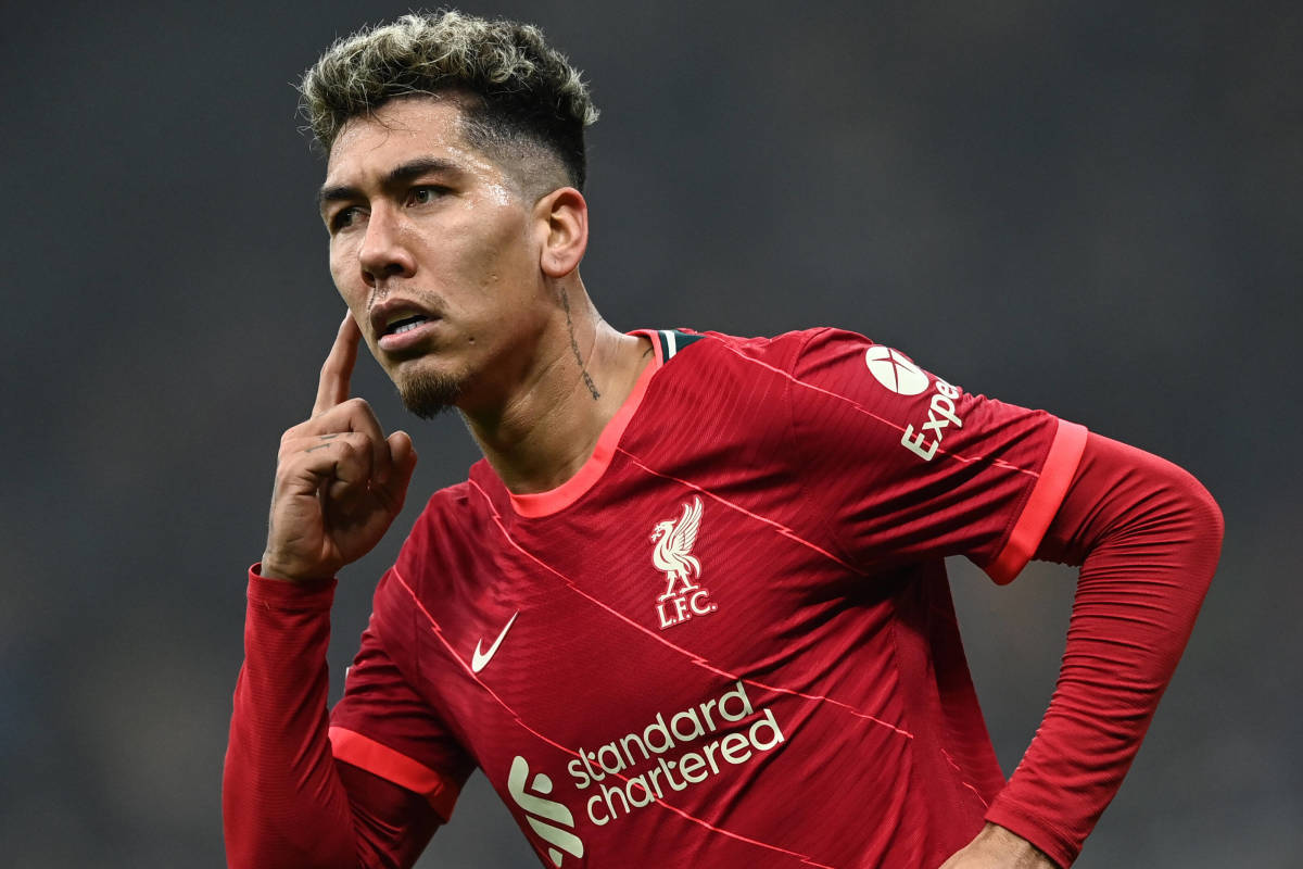 Roberto Firmino, red Liverpool jersey, match, SD Desktop Wallpaper