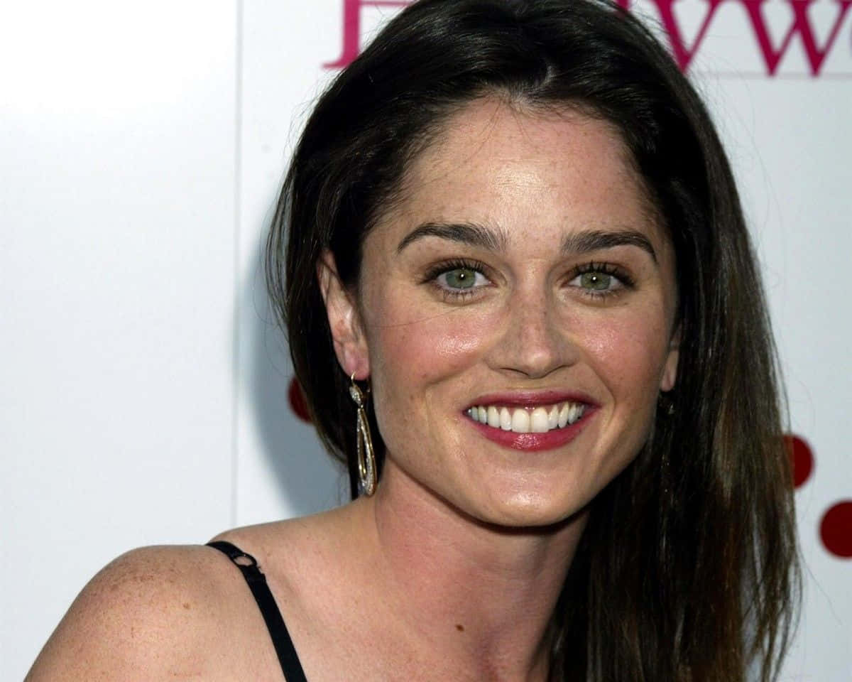 Robin Tunney, dark hair, green eyes, SD Desktop Wallpaper