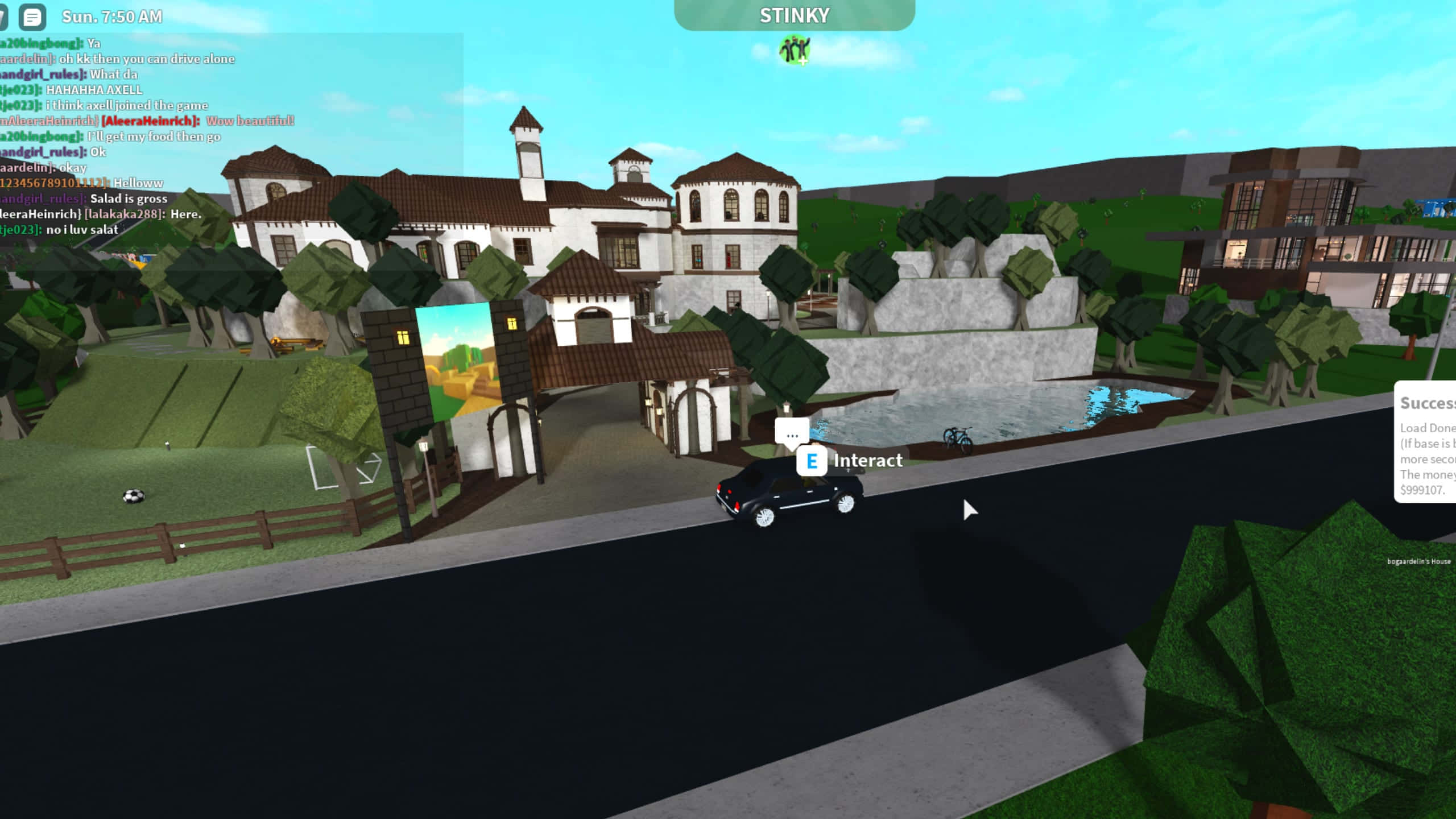 Roblox Bloxburg, Mediterranean-style mansion, fountain, 2K Desktop Wallpaper