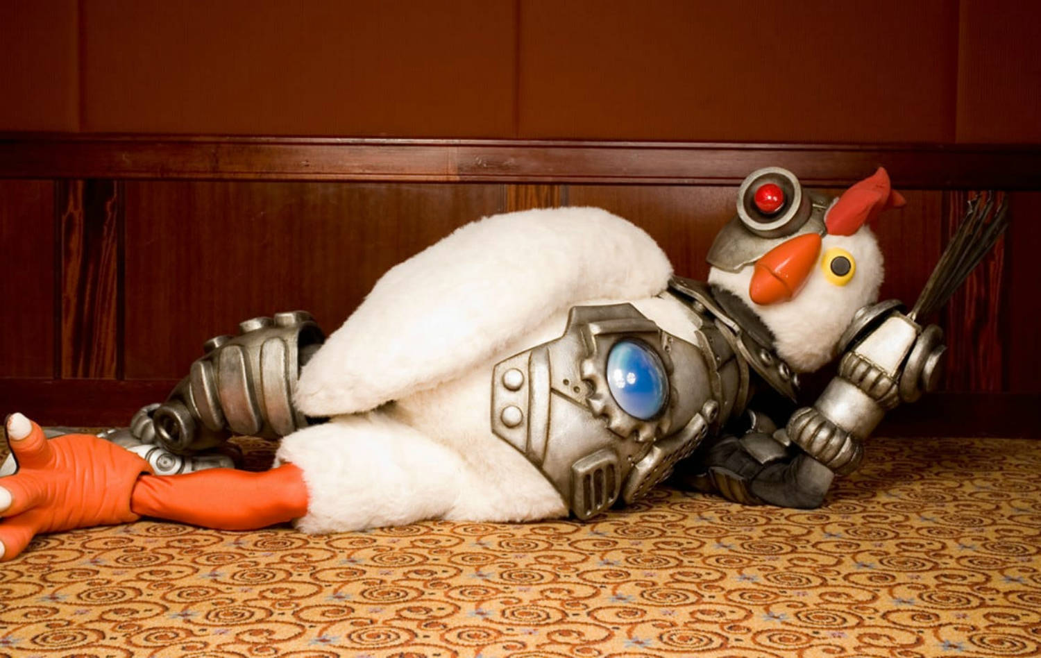 Robot Chicken, glowing blue eye, red beak, HD Desktop Wallpaper