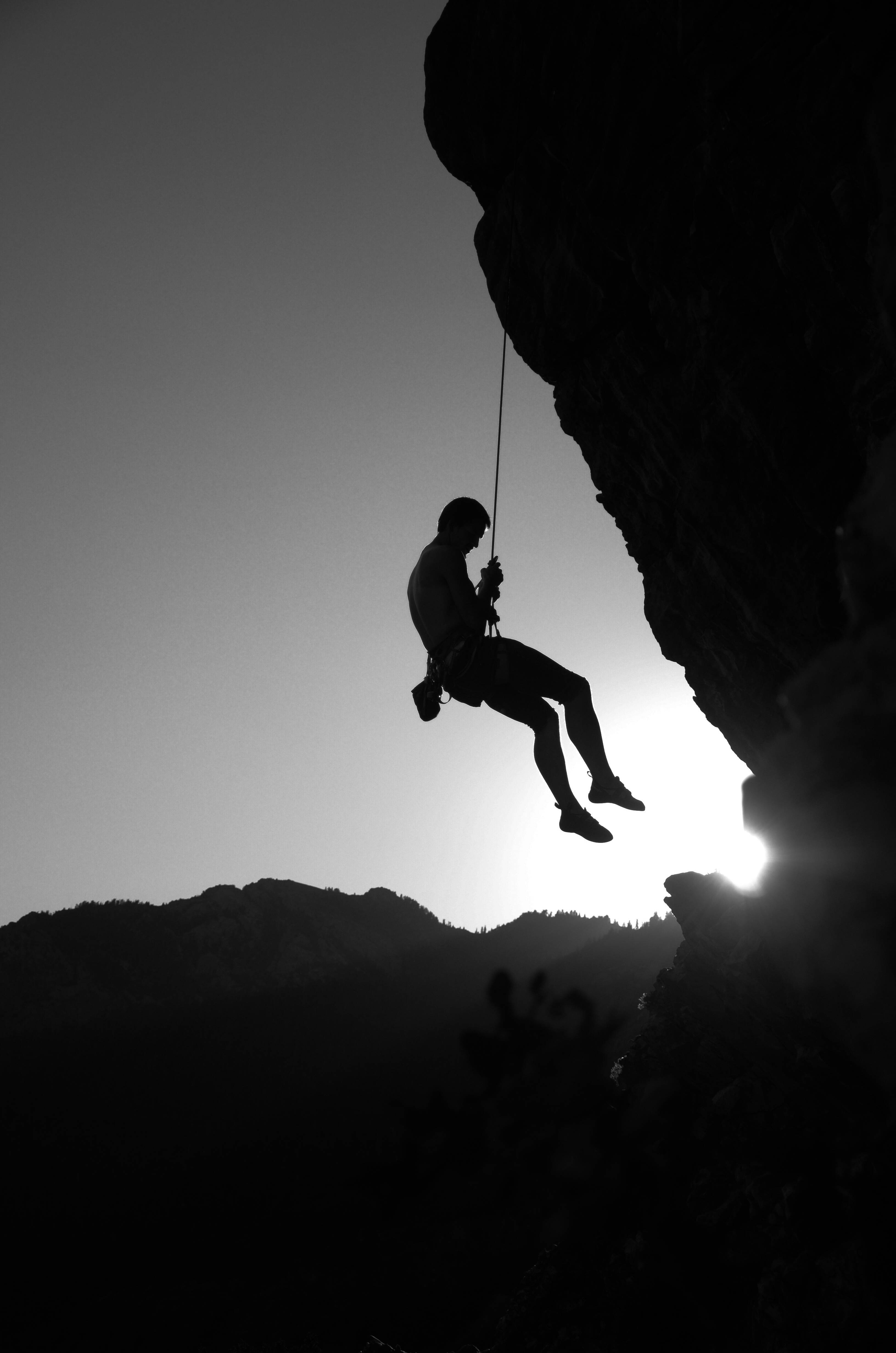 monochrome, man, rock climbing, 4K Phone Wallpaper