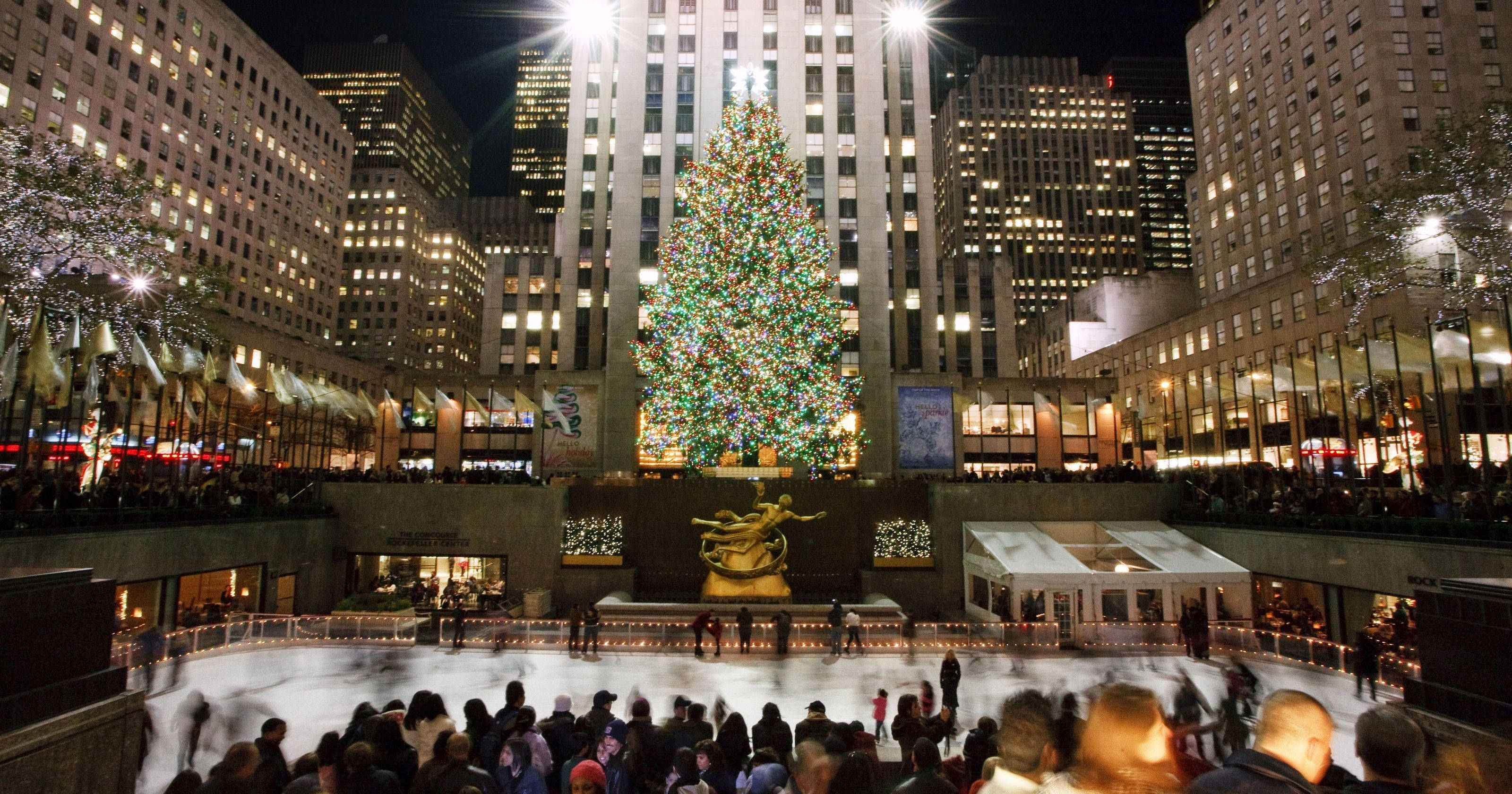 Rockefeller Center, Christmas tree, night, 2K Desktop Wallpaper