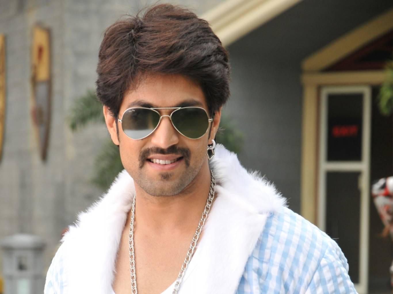 Rocking Star Yash, aviator sunglasses, white-furred collar jacket, HD Desktop Wallpaper