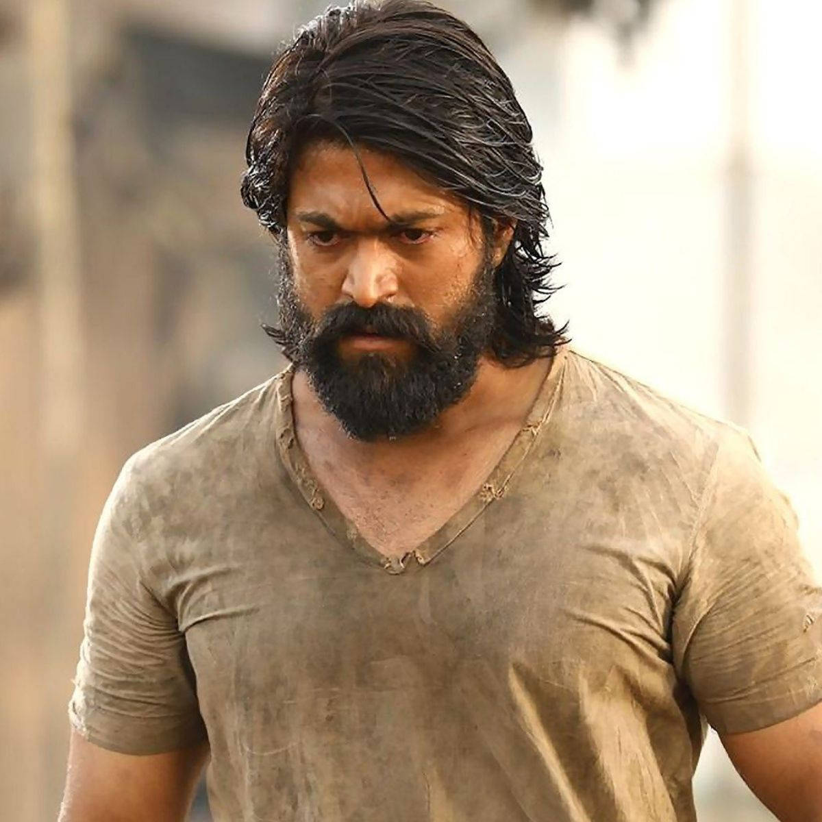 Rocky Bhai, dirty shirt, dark beard, SD Desktop Wallpaper