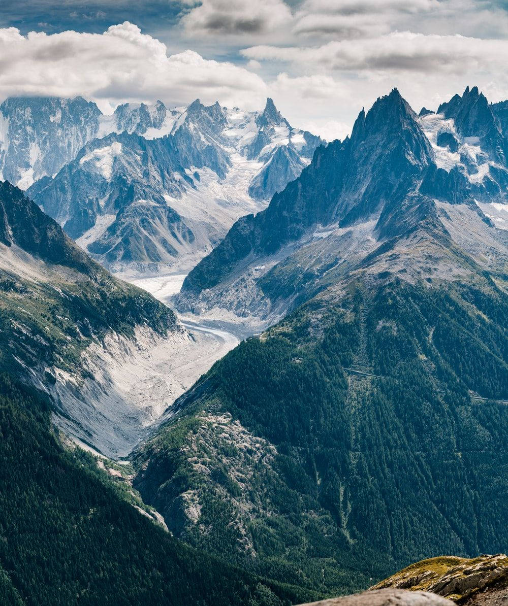 Rocky Mountains, alpine valley, snow-capped peaks, SD Phone Wallpaper