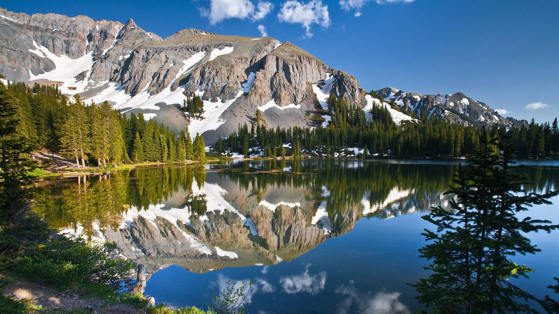 Rocky Mountain National Park, alpine lake, snow-dusted granite peaks, Full HD Desktop Wallpaper