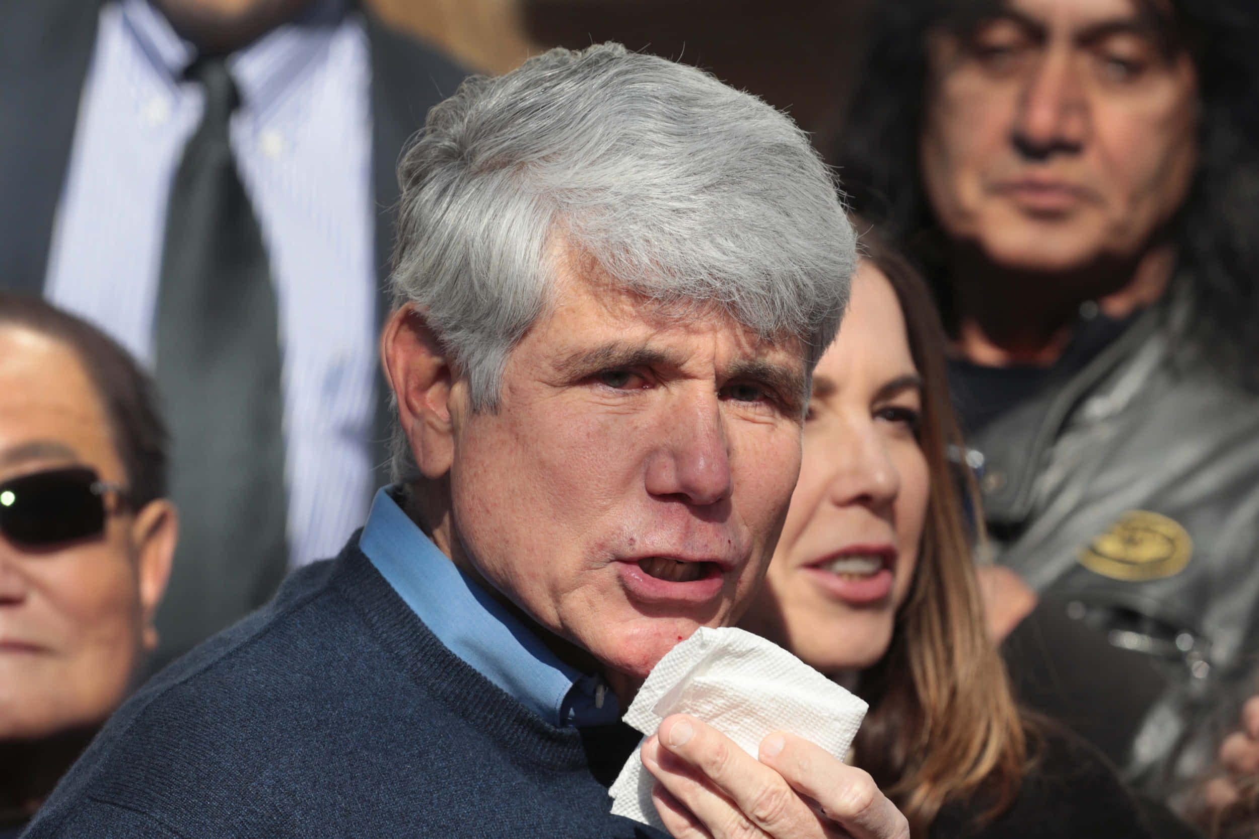 Rod Blagojevich, gray hair, tissue, Full HD Desktop Wallpaper