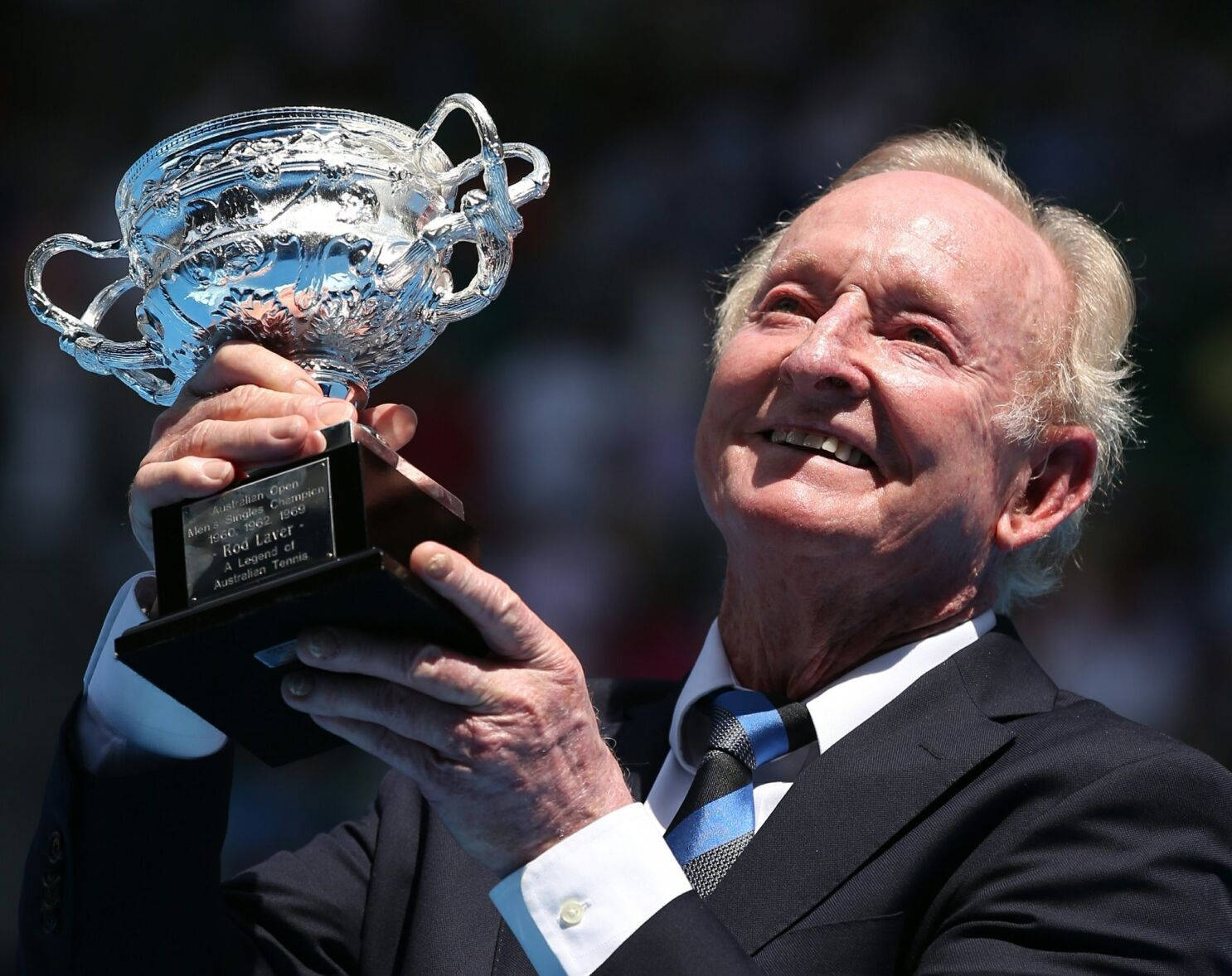 Rod Laver, 2016 Australian Open, silver tennis trophy, HD Desktop Wallpaper