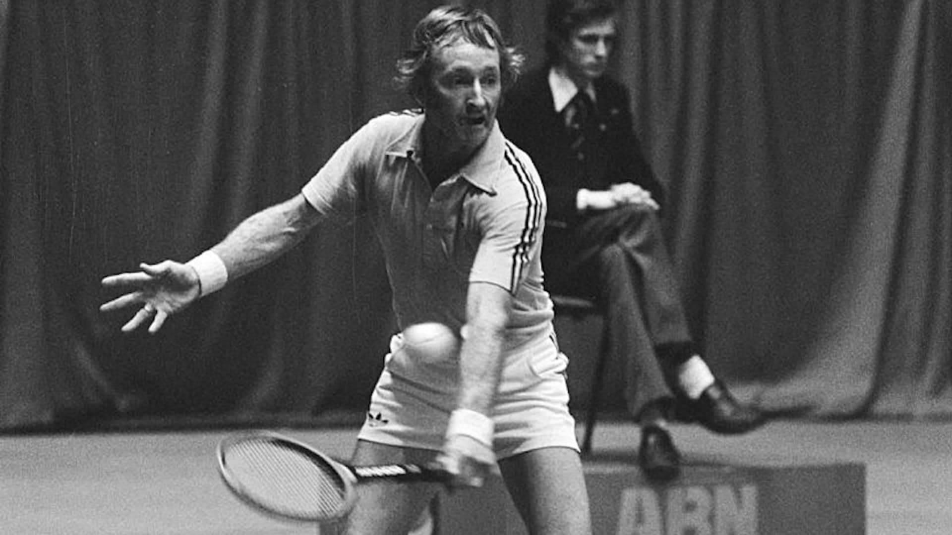 Rod Laver, 1976 ABN World Tennis Tournament, black and white photo, Full HD Desktop Wallpaper