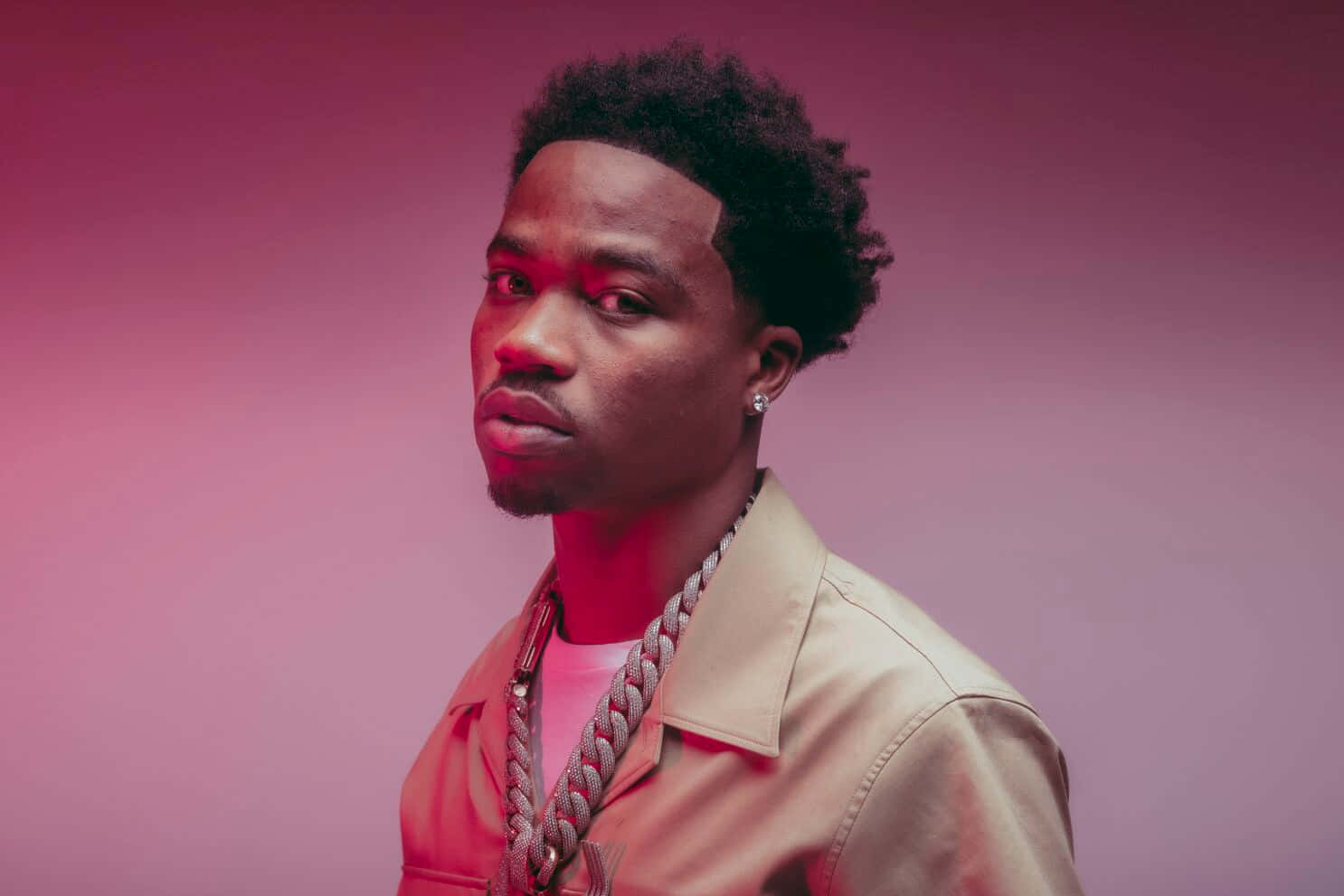 Roddy Ricch, curly hair, thick chain necklace, HD Desktop Wallpaper