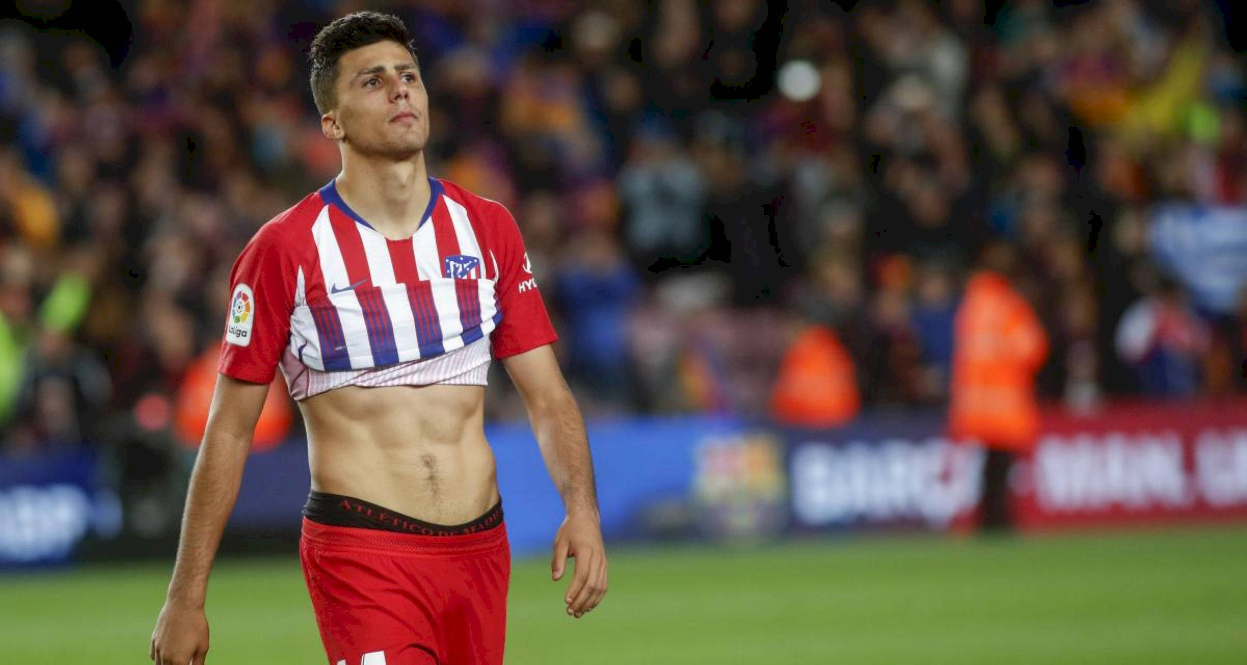Rodrigo Hernández Cascante, red and white striped jersey, green pitch, Full HD Desktop Wallpaper