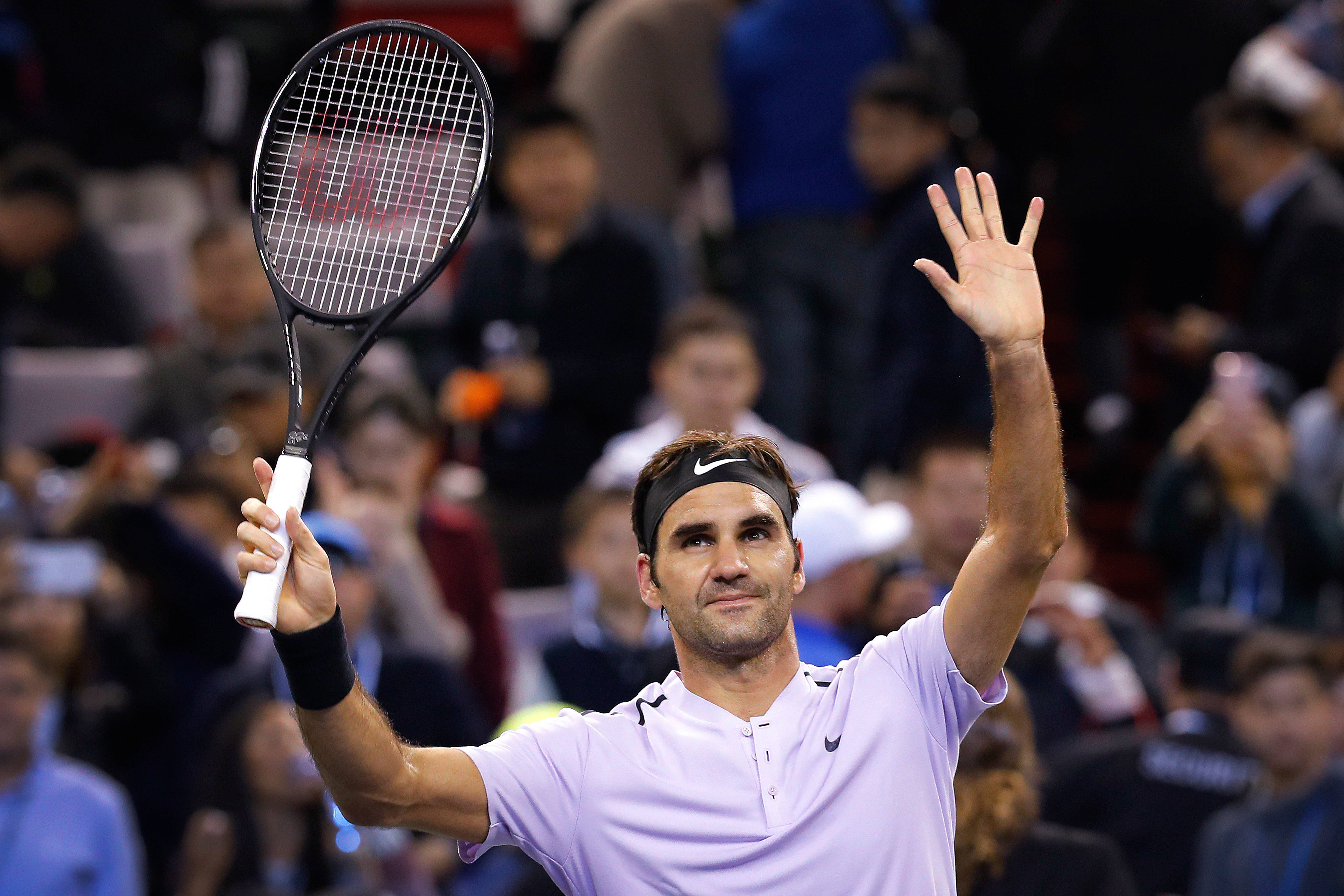 Roger Federer, tennis racket, brightly lit stadium, 4K Desktop Wallpaper