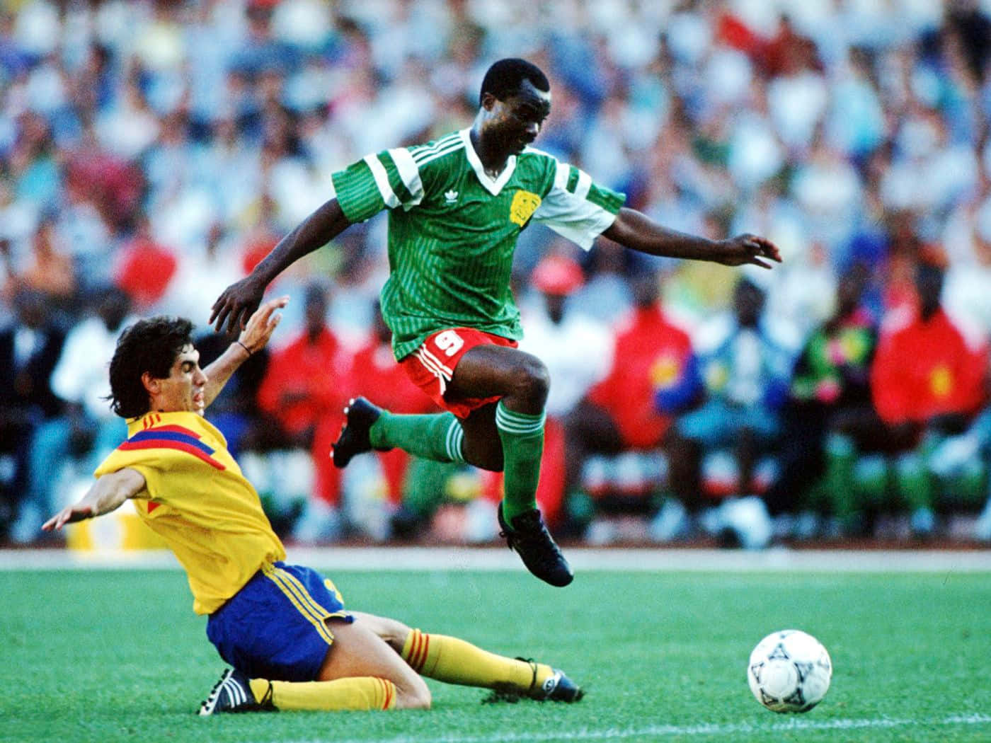 Roger Milla, green, yellow, HD Desktop Wallpaper